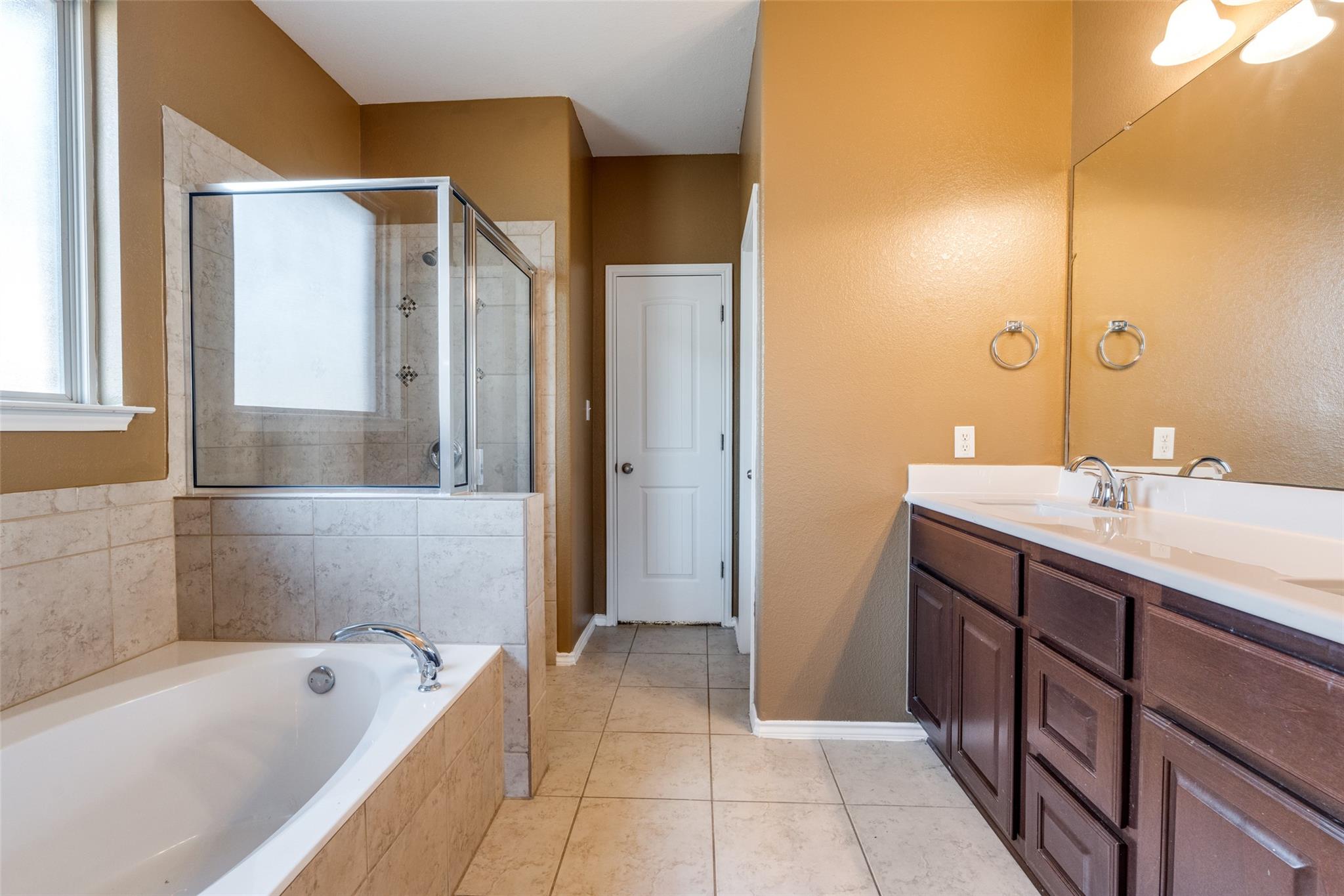 305 Leather Oak Loop, San Marcos, TX 78666