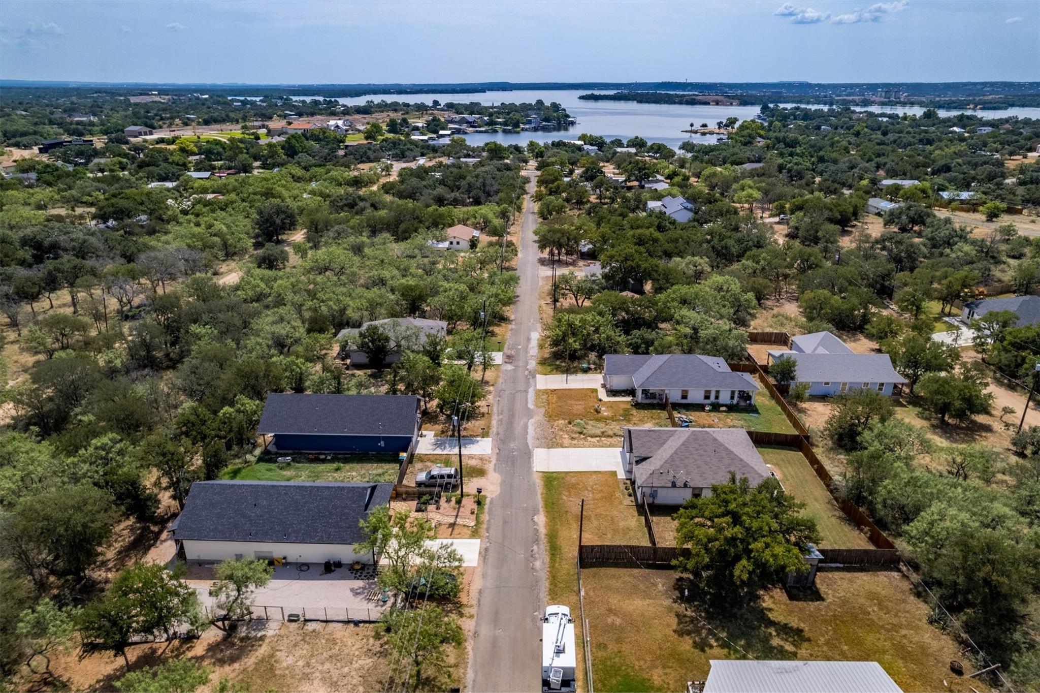 106 E Pine Dr, Granite Shoals, TX 78654