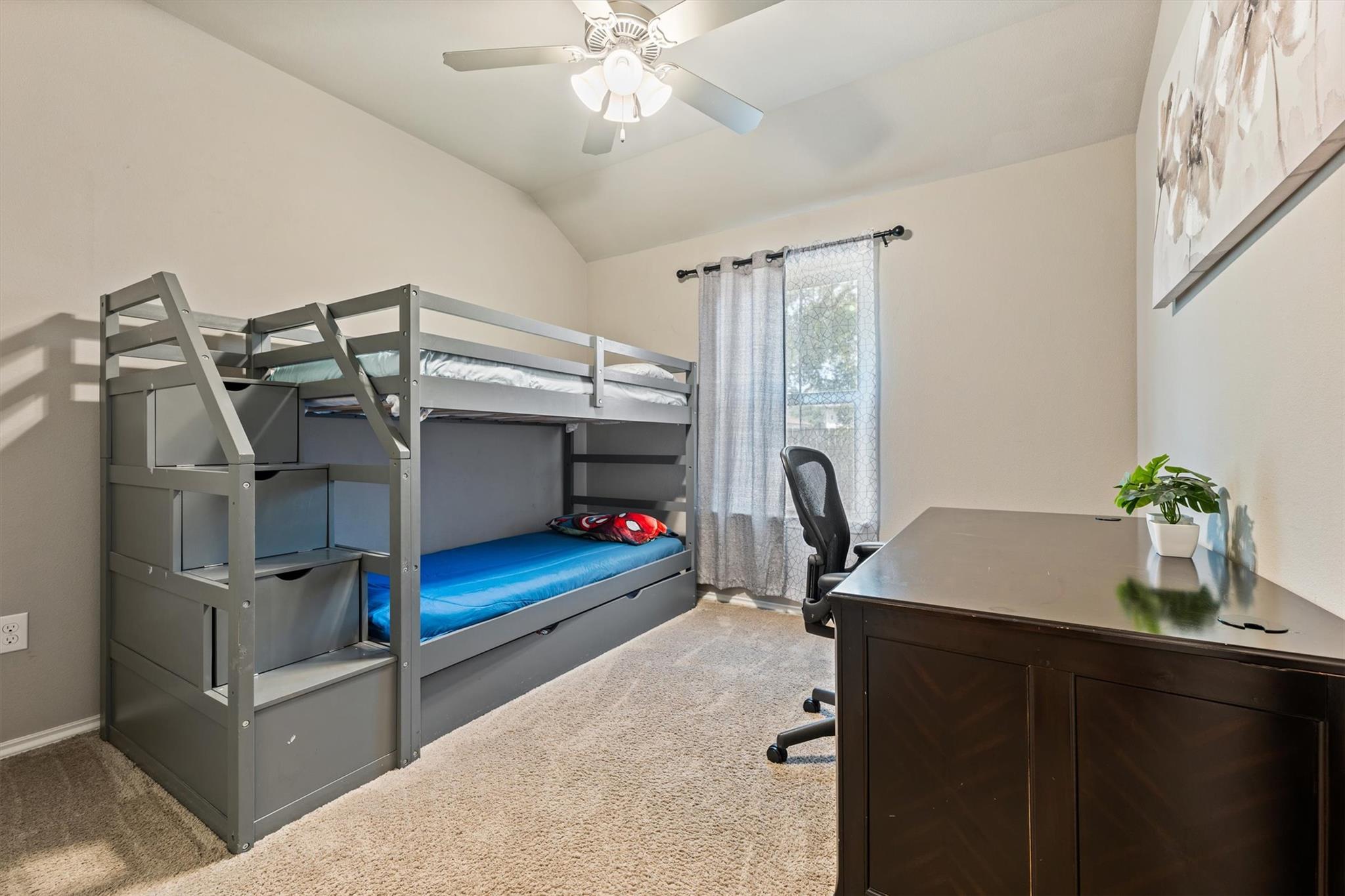 106 E Pine Dr, Granite Shoals, TX 78654