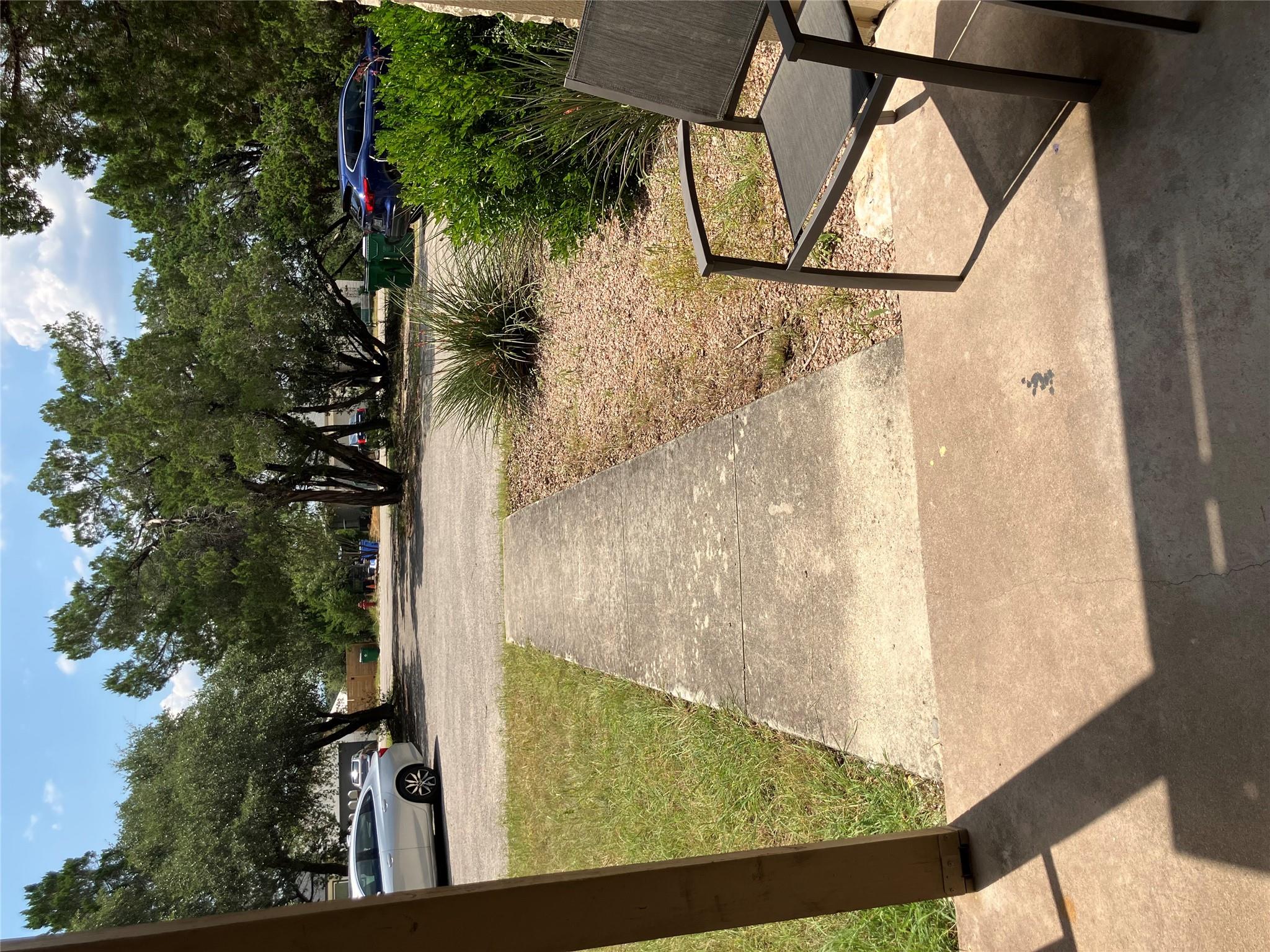 20700-B Bonanza St # B, Lago Vista, TX 78645