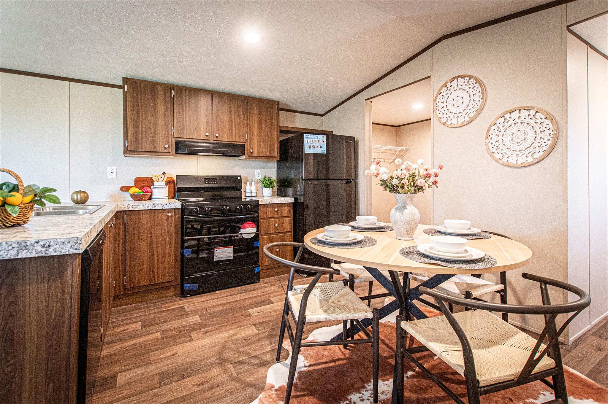 106 Spanish Oak Rd, Dale, TX 78616