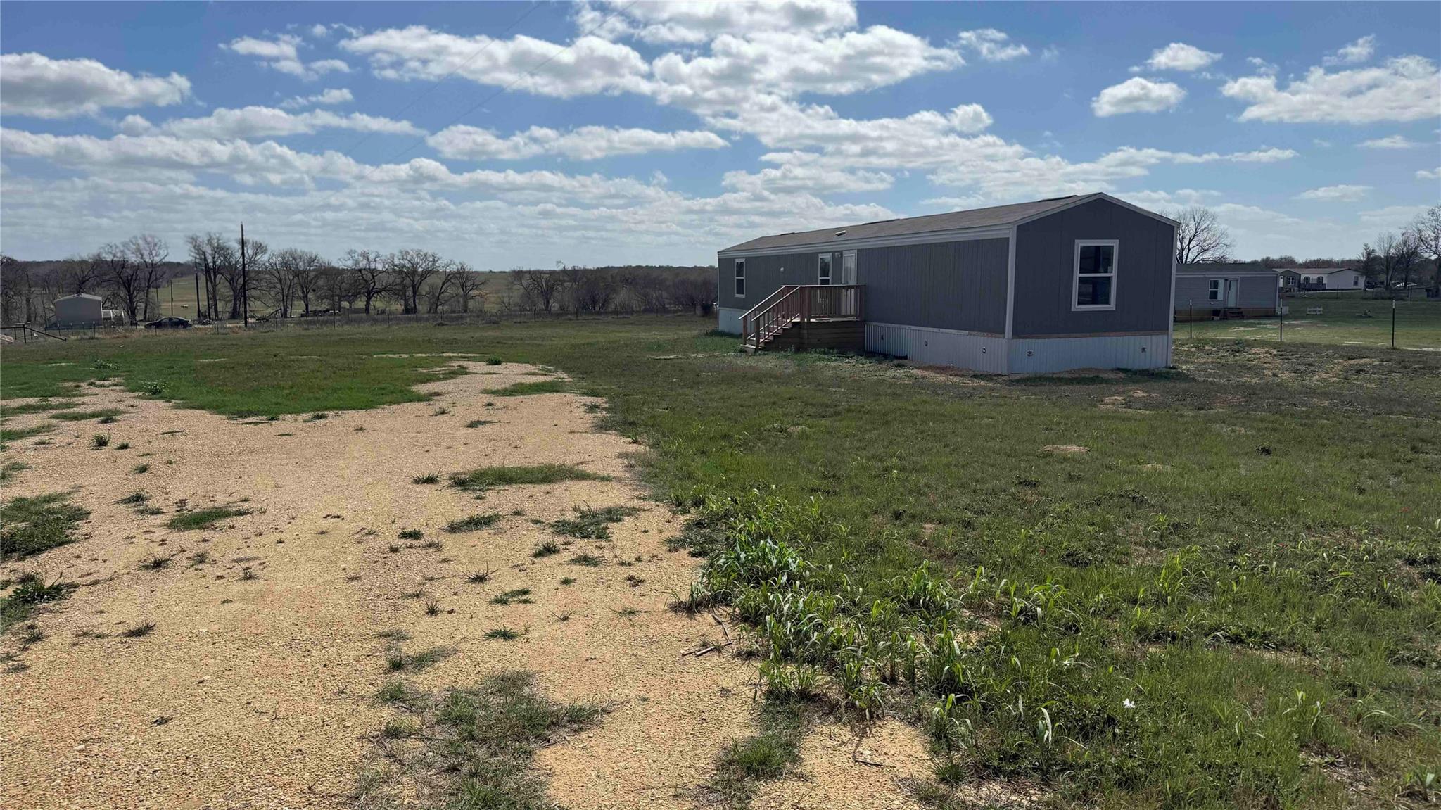 106 Spanish Oak Rd, Dale, TX 78616