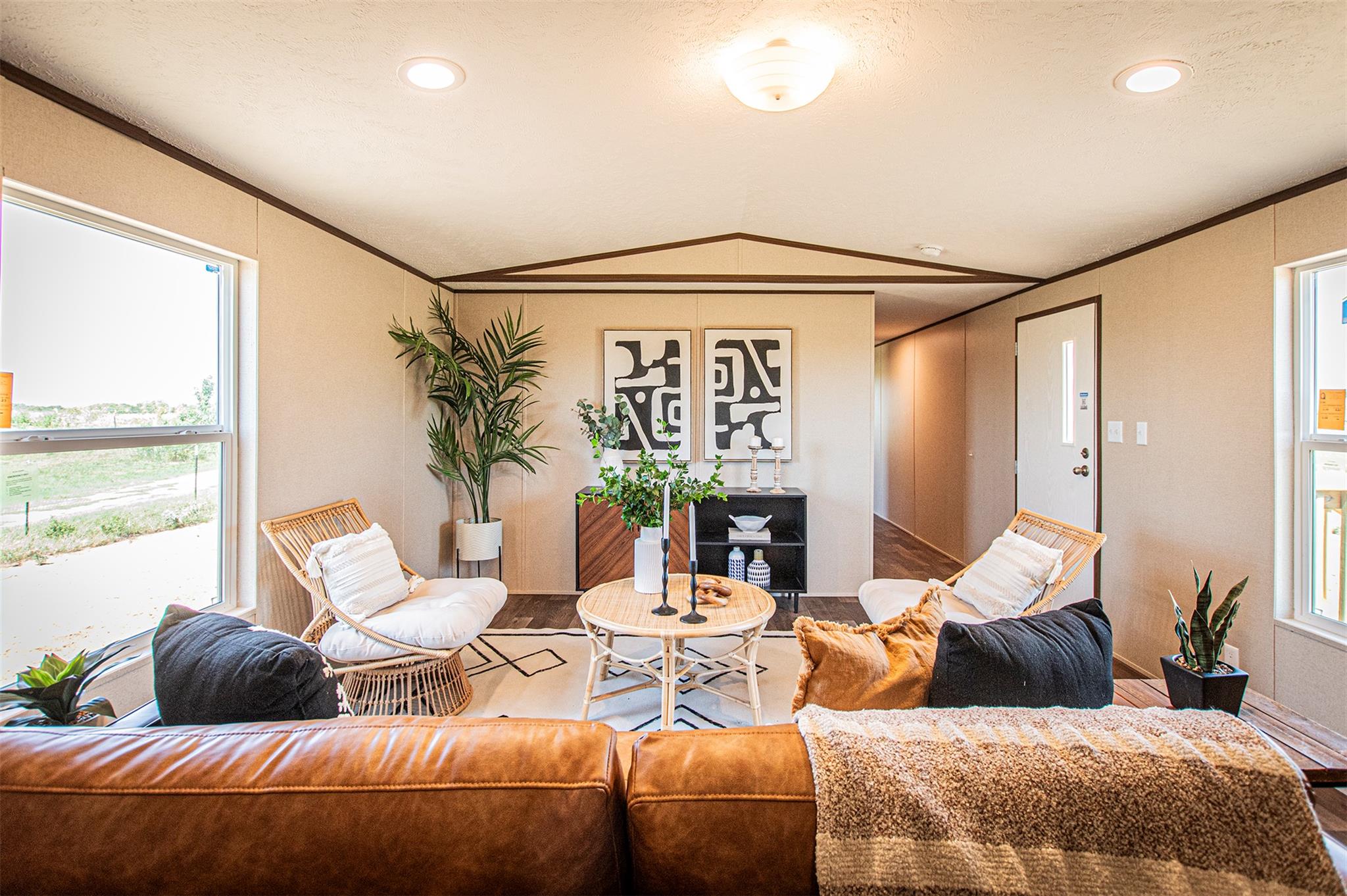 106 Spanish Oak Rd, Dale, TX 78616