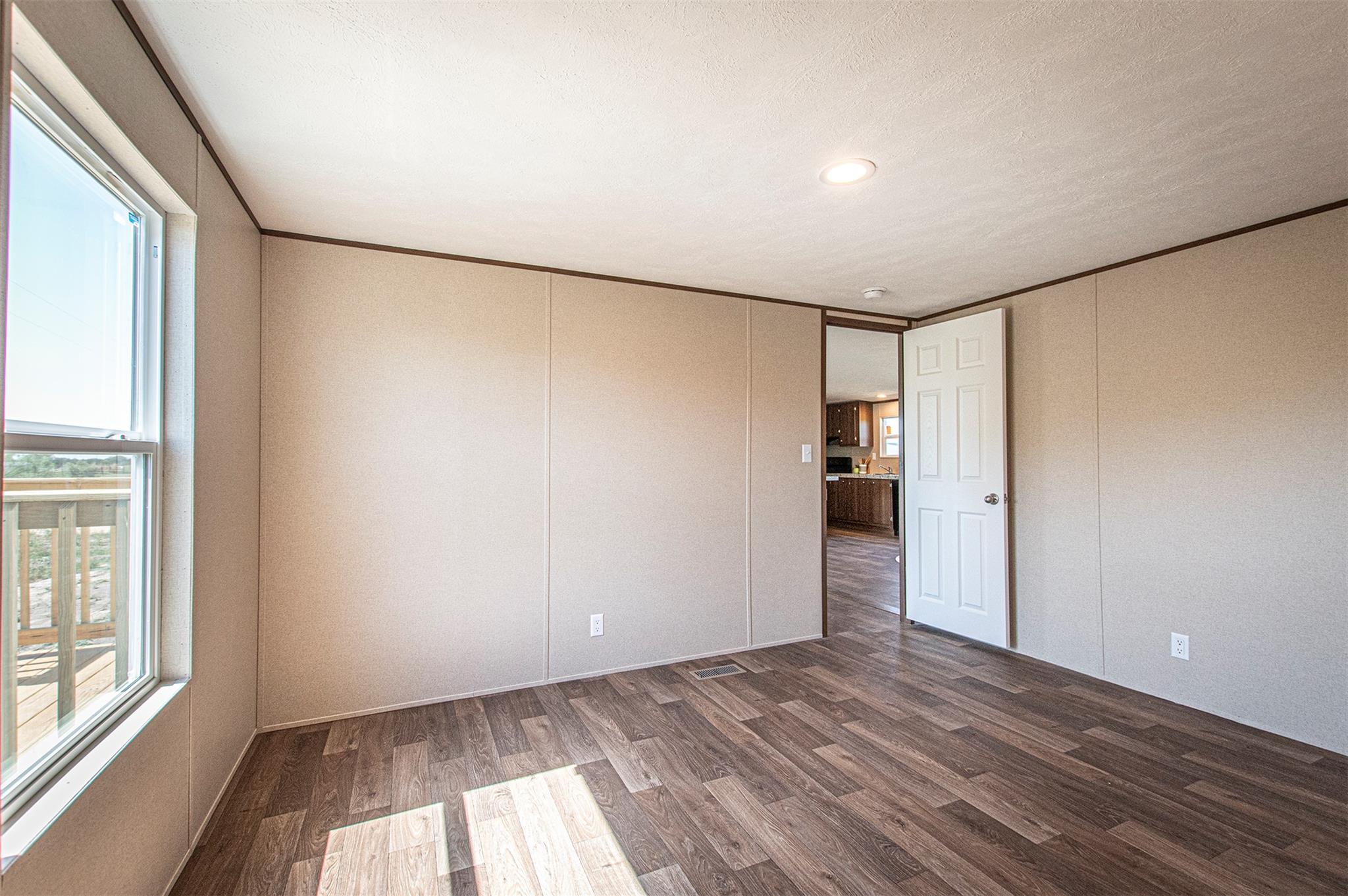 135 Spanish Oak Rd, Dale, TX 78616