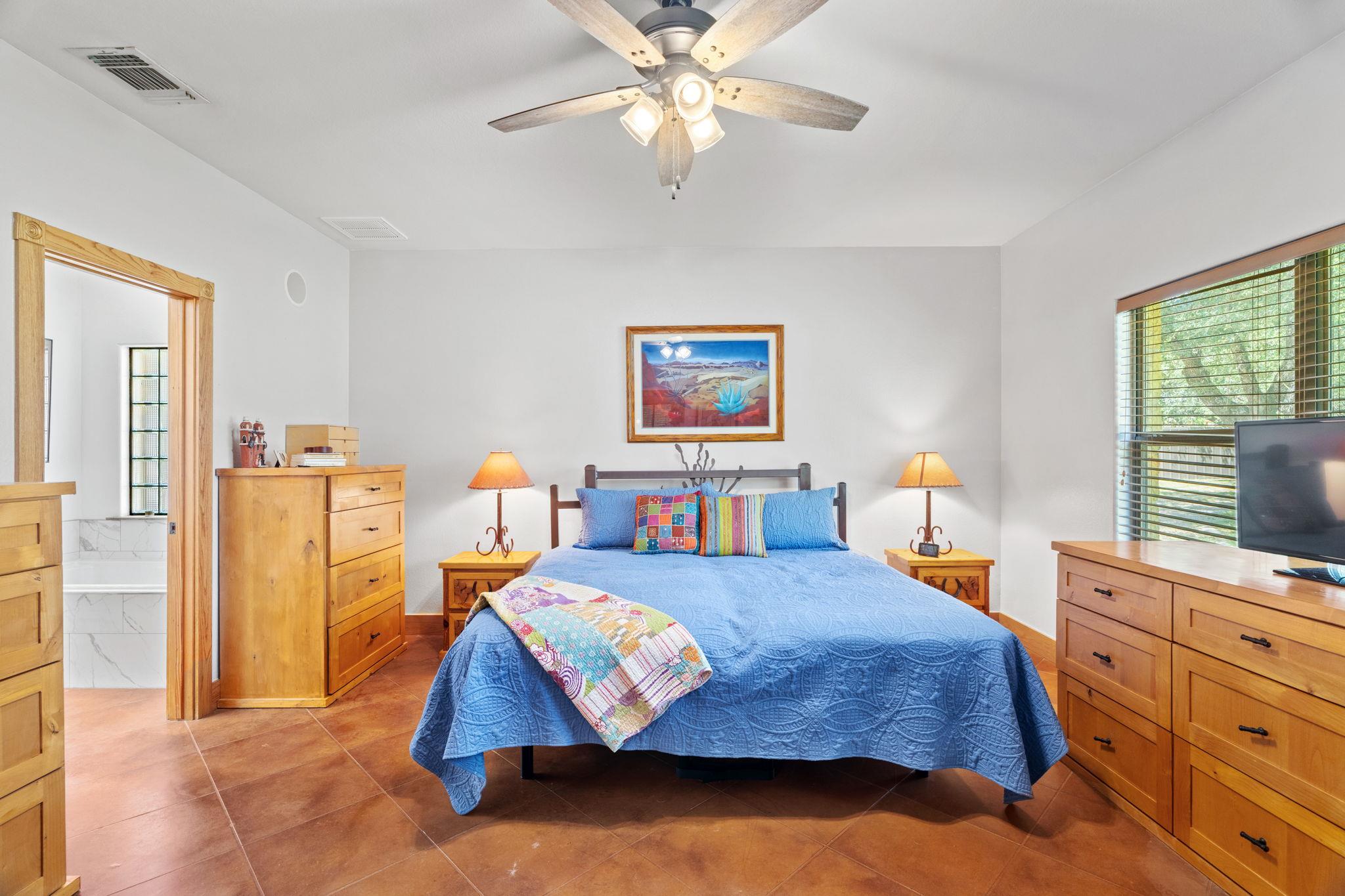 102 Camm Lary Cir, Burnet, TX 78611