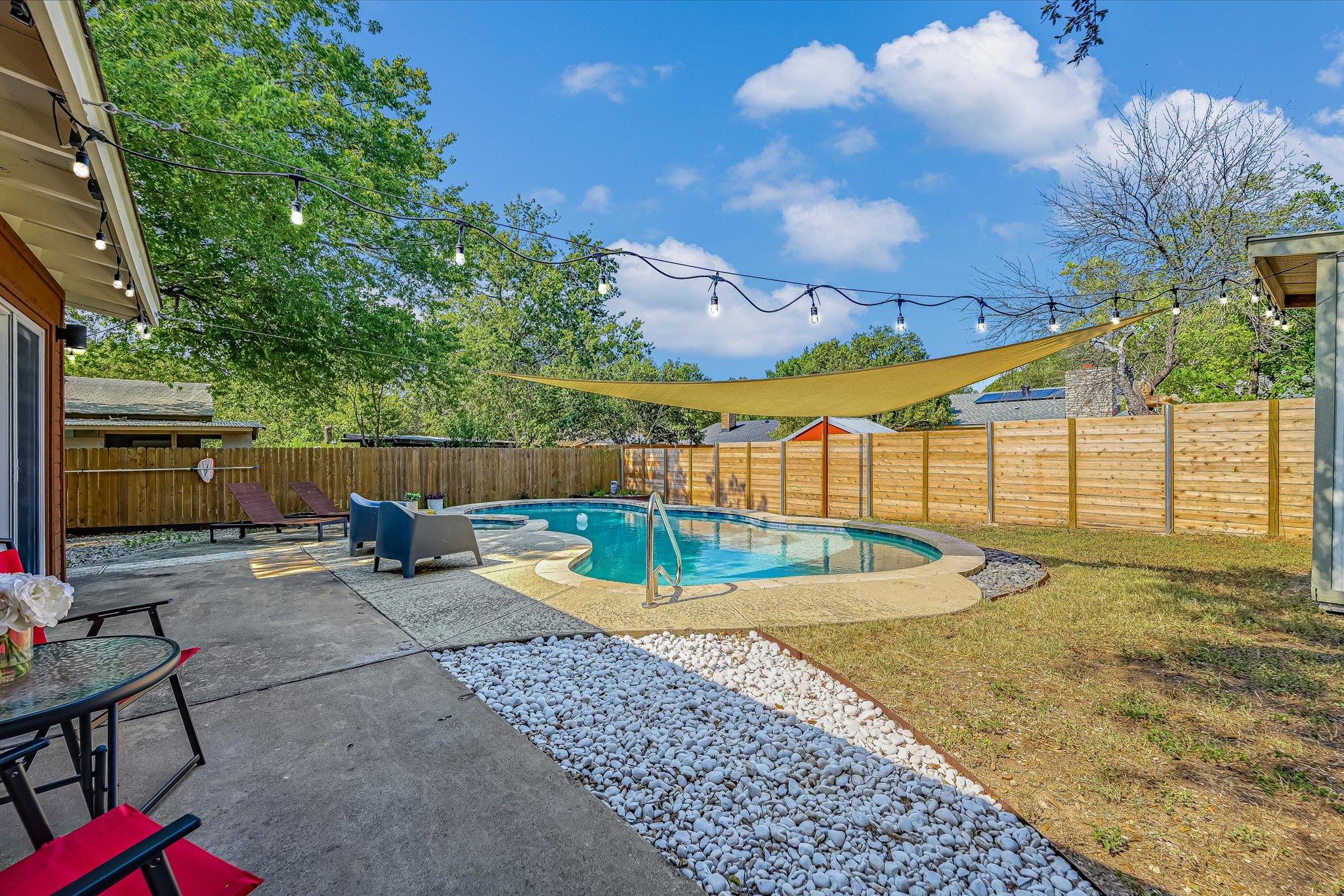 7400 Broken Arrow Ln, Austin, TX 78745