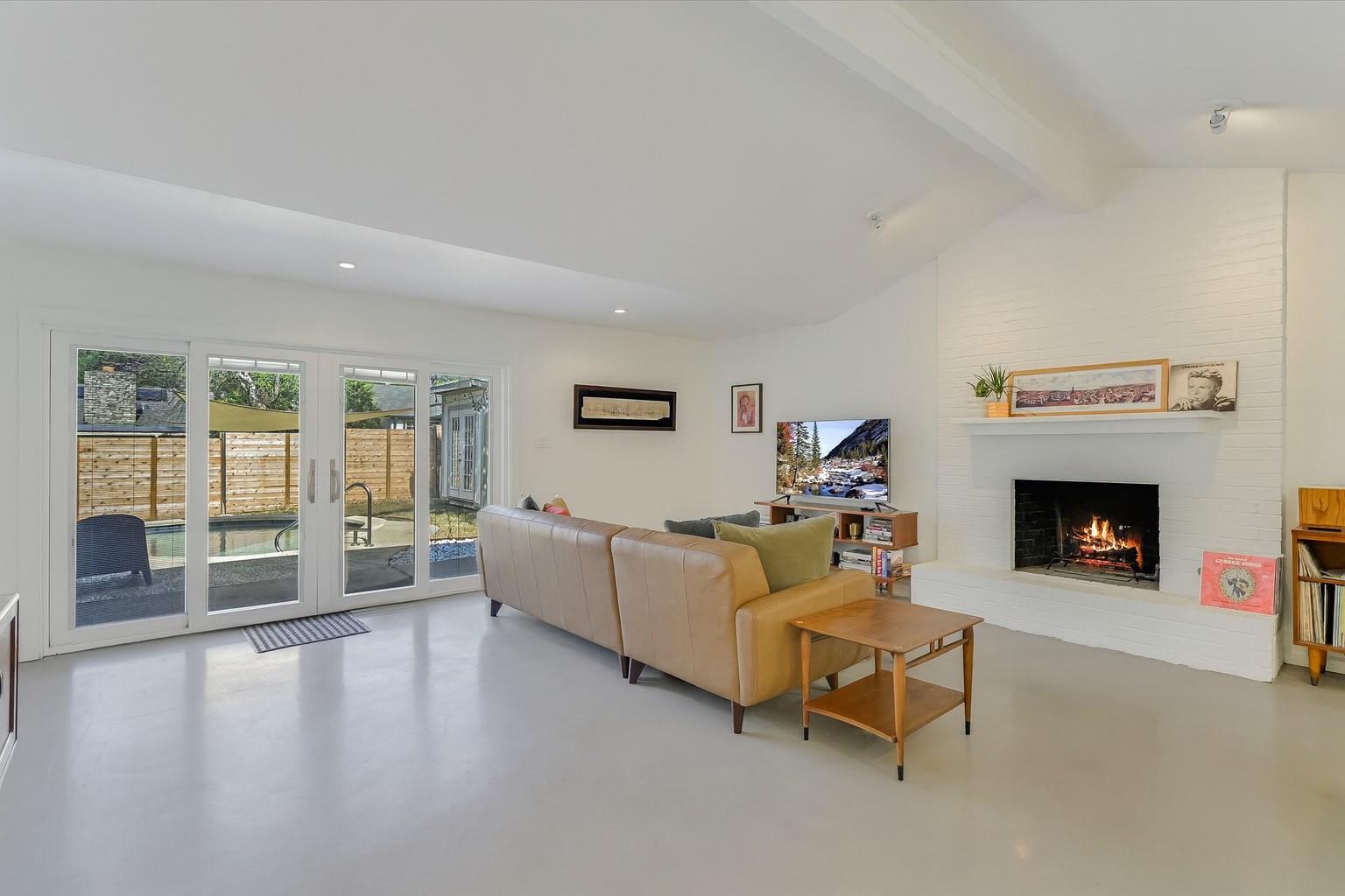 7400 Broken Arrow Ln, Austin, TX 78745