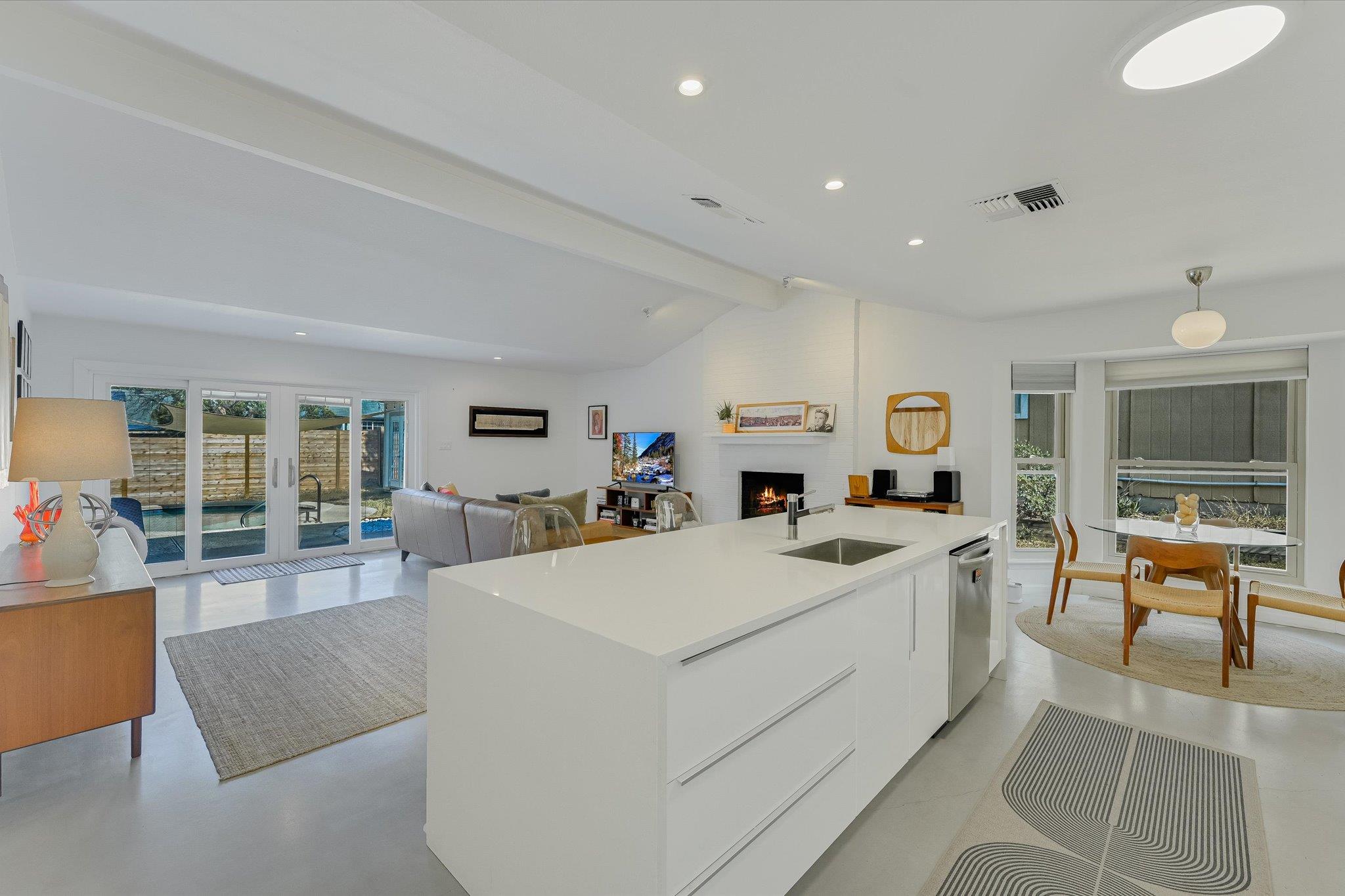 7400 Broken Arrow Ln, Austin, TX 78745