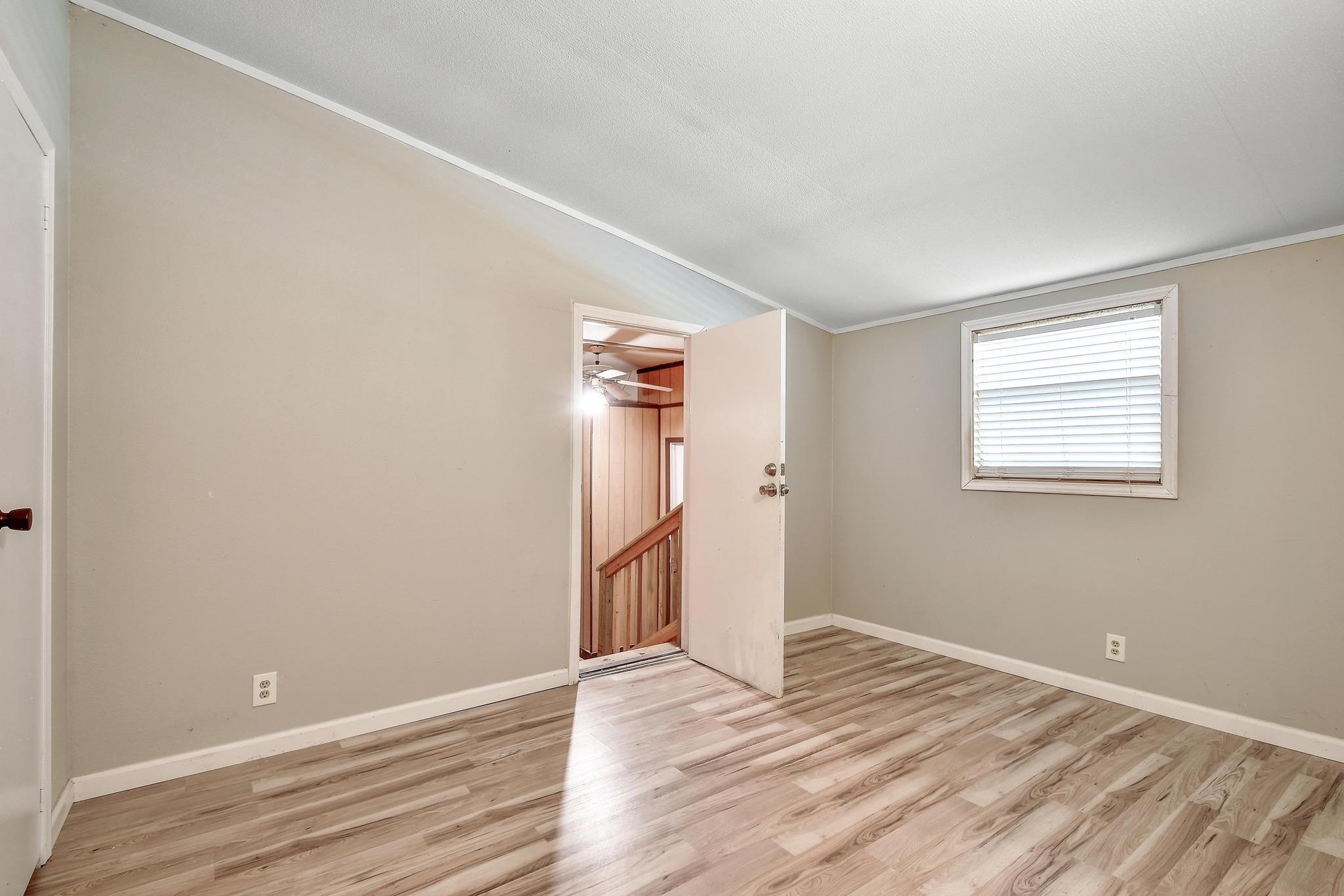 17398 Benton City Rd, Von Ormy, TX 78073