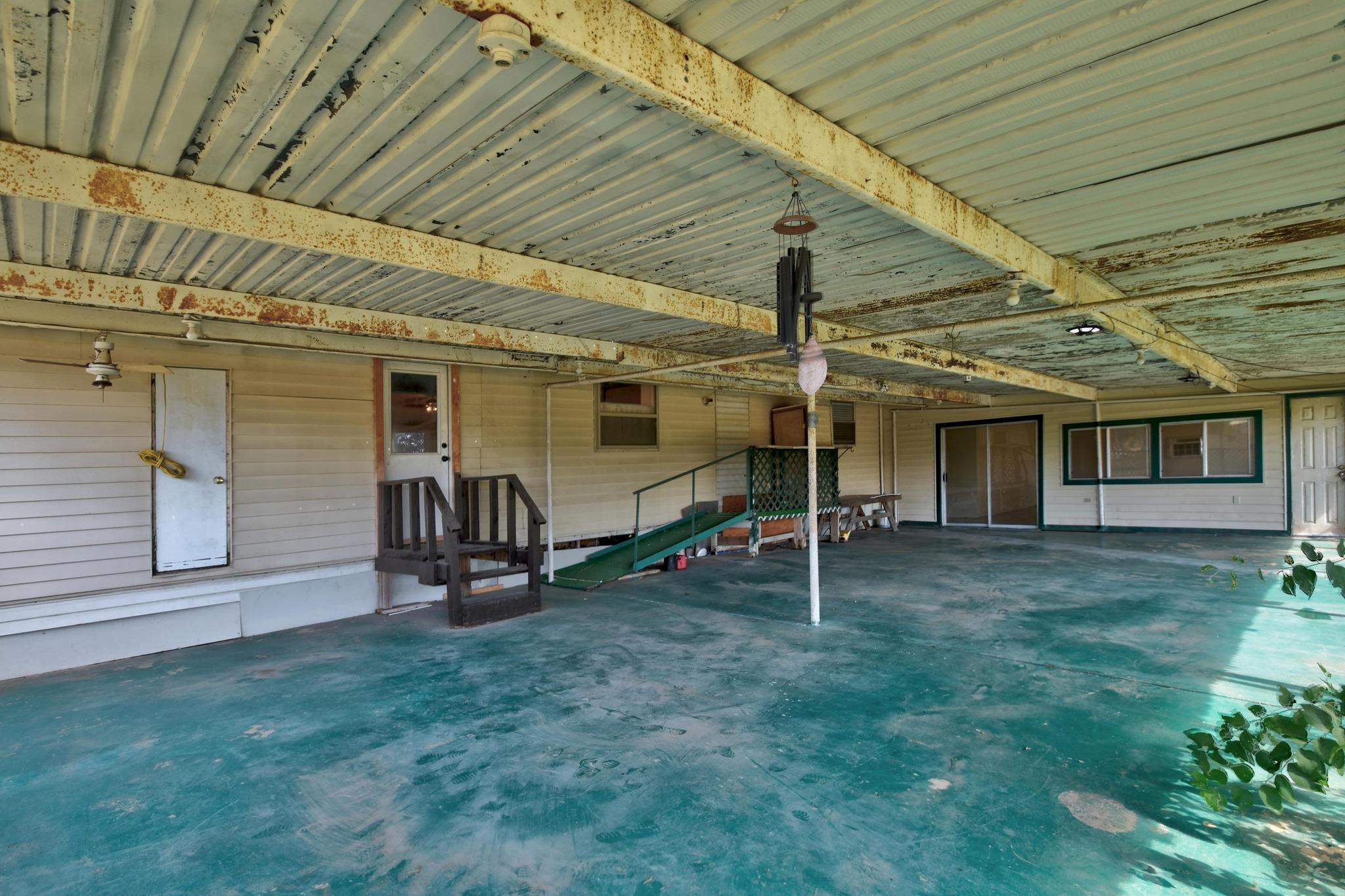 17398 Benton City Rd, Von Ormy, TX 78073