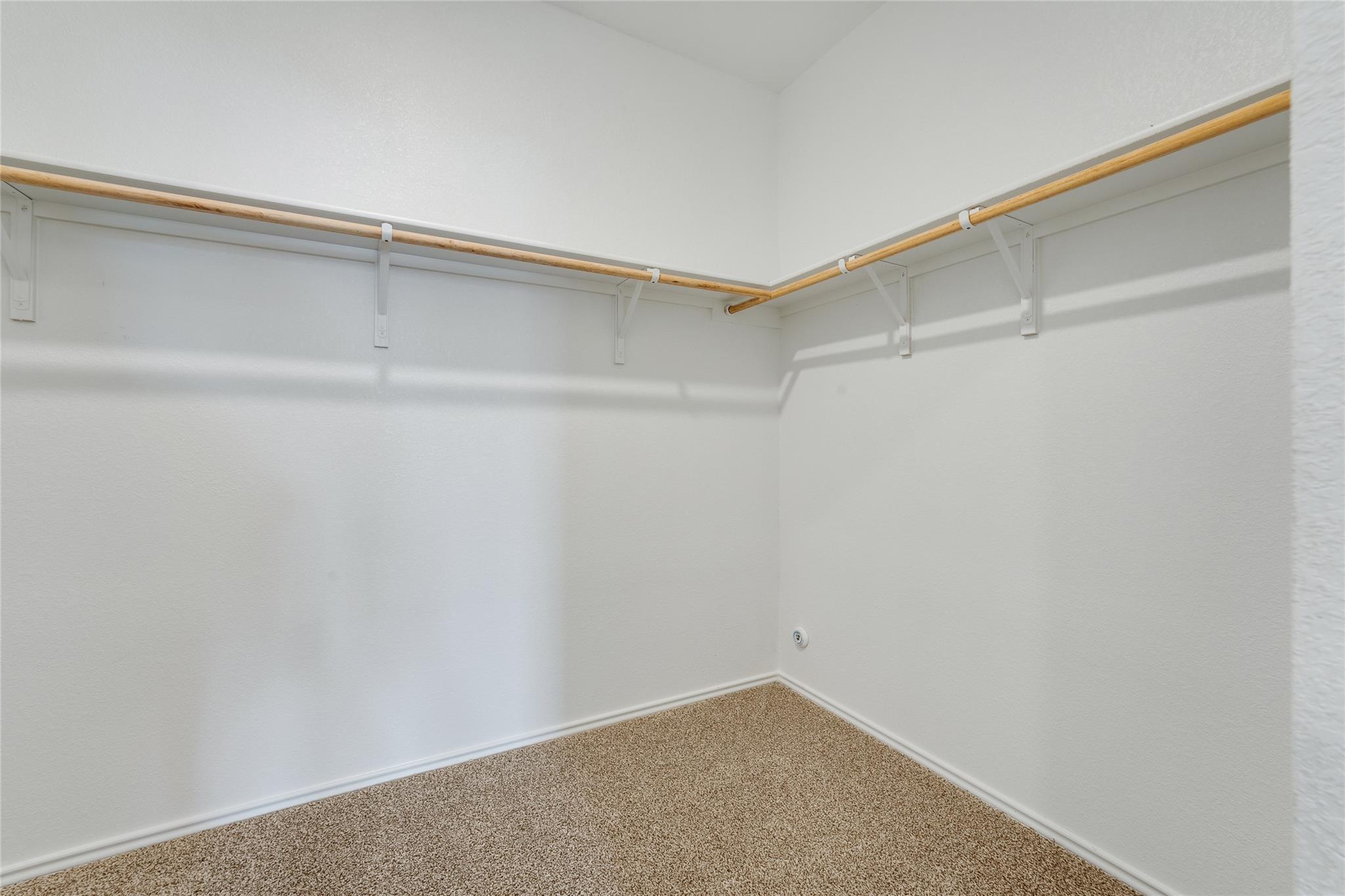 12206 Douglas Fir Cir, Mustang Ridge, TX 78610