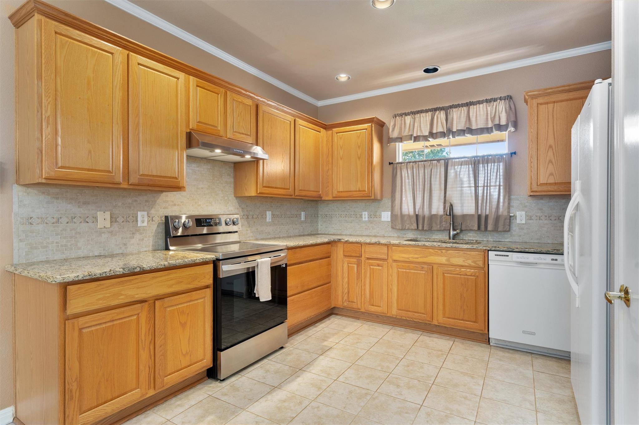 272 Red Poppy Trl, Georgetown, TX 78633