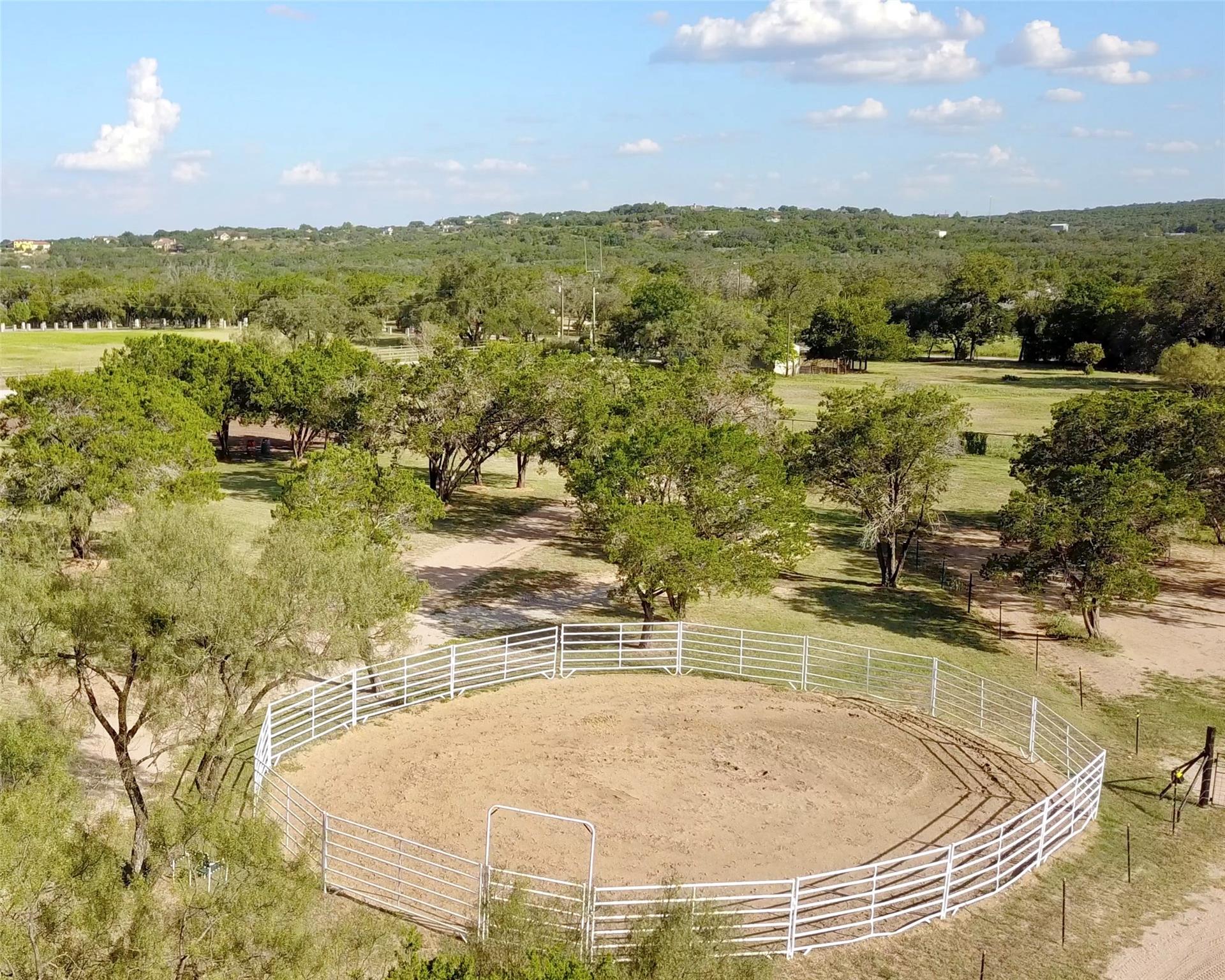 1005 County Road 414, Spicewood, TX 78669