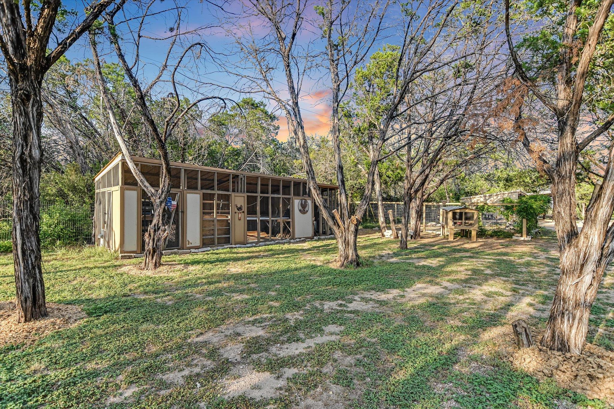 1005 County Road 414, Spicewood, TX 78669