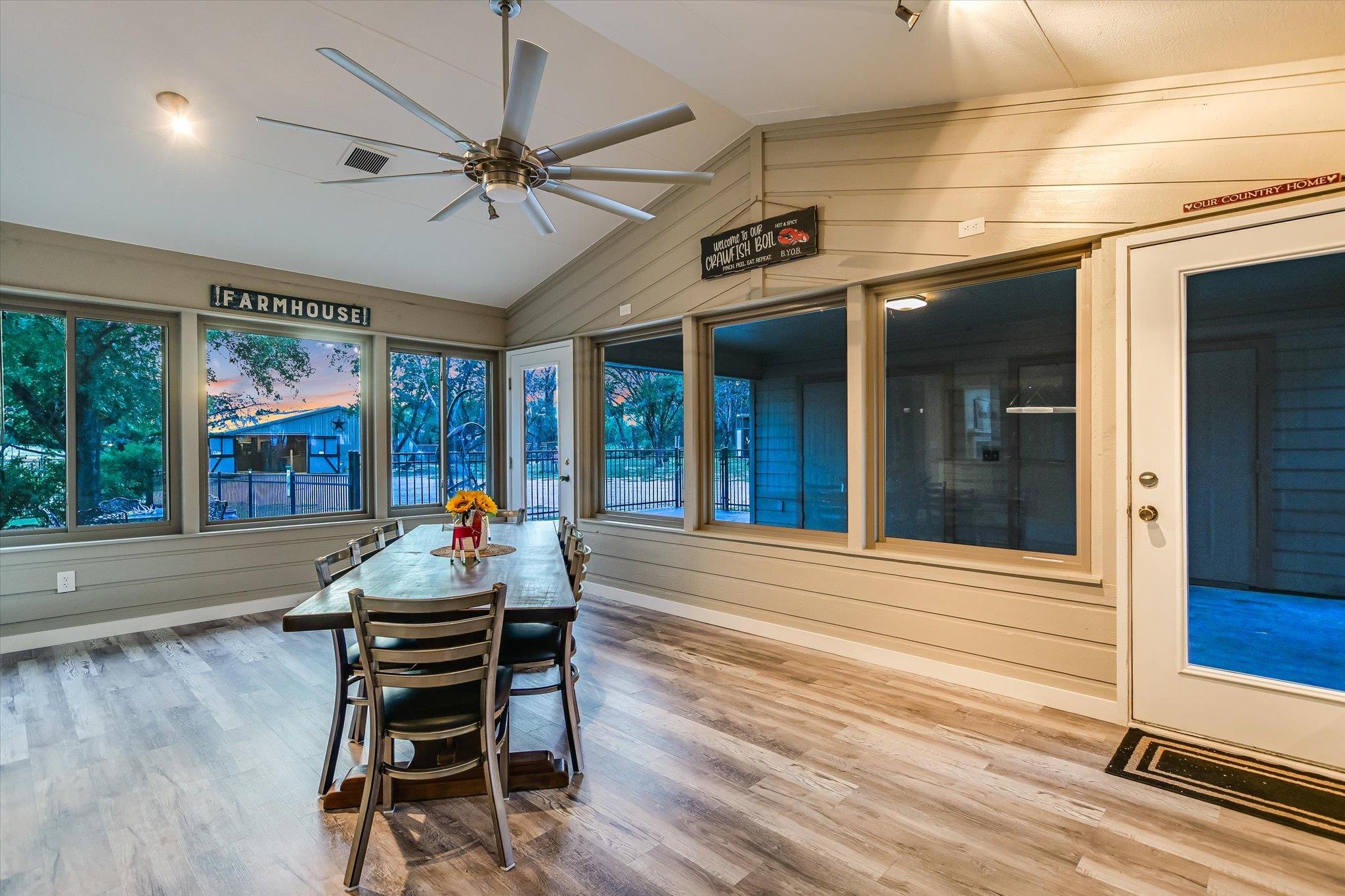 1005 County Road 414, Spicewood, TX 78669