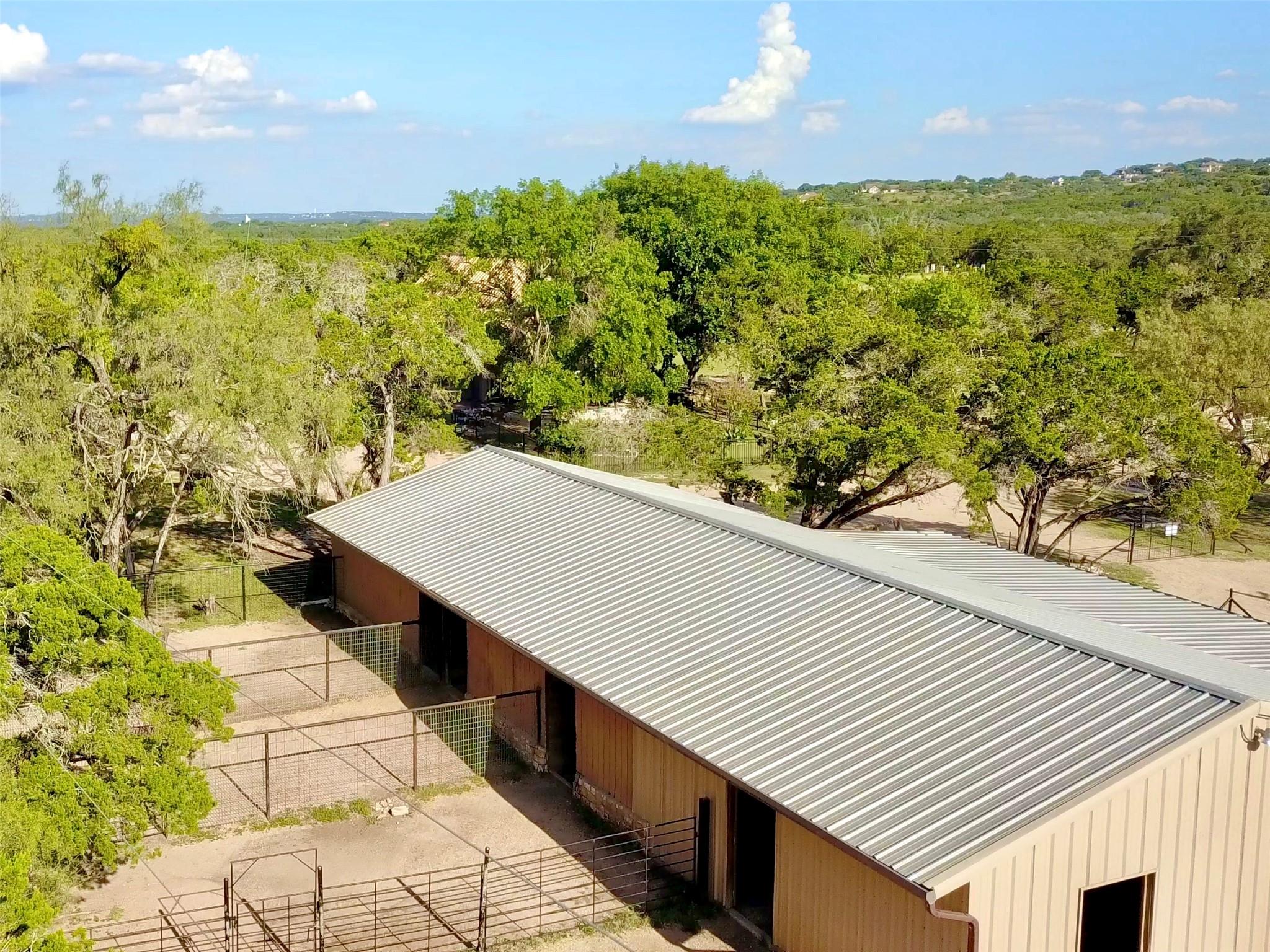 1005 County Road 414, Spicewood, TX 78669