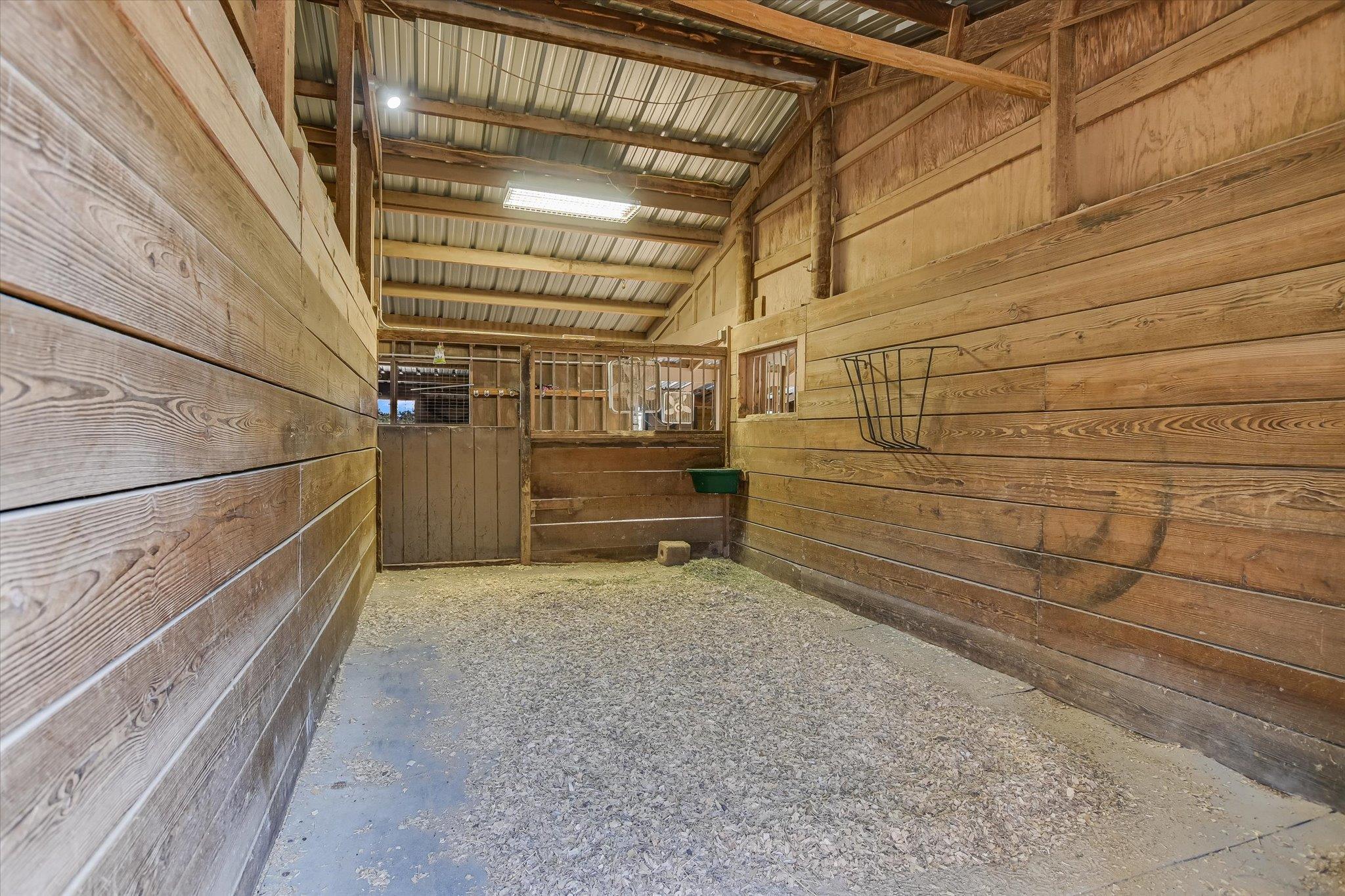 1005 County Road 414, Spicewood, TX 78669