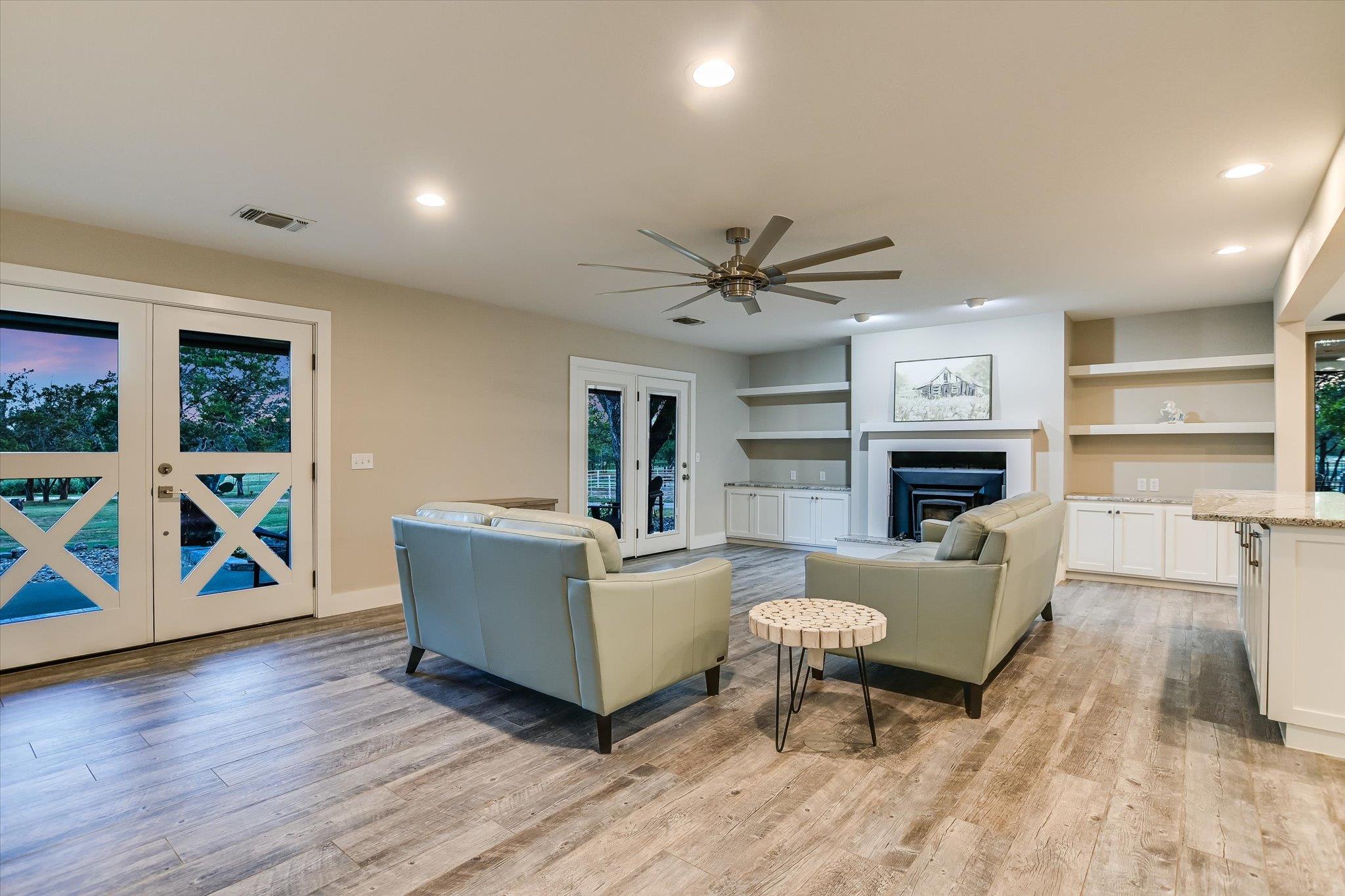 1005 County Road 414, Spicewood, TX 78669