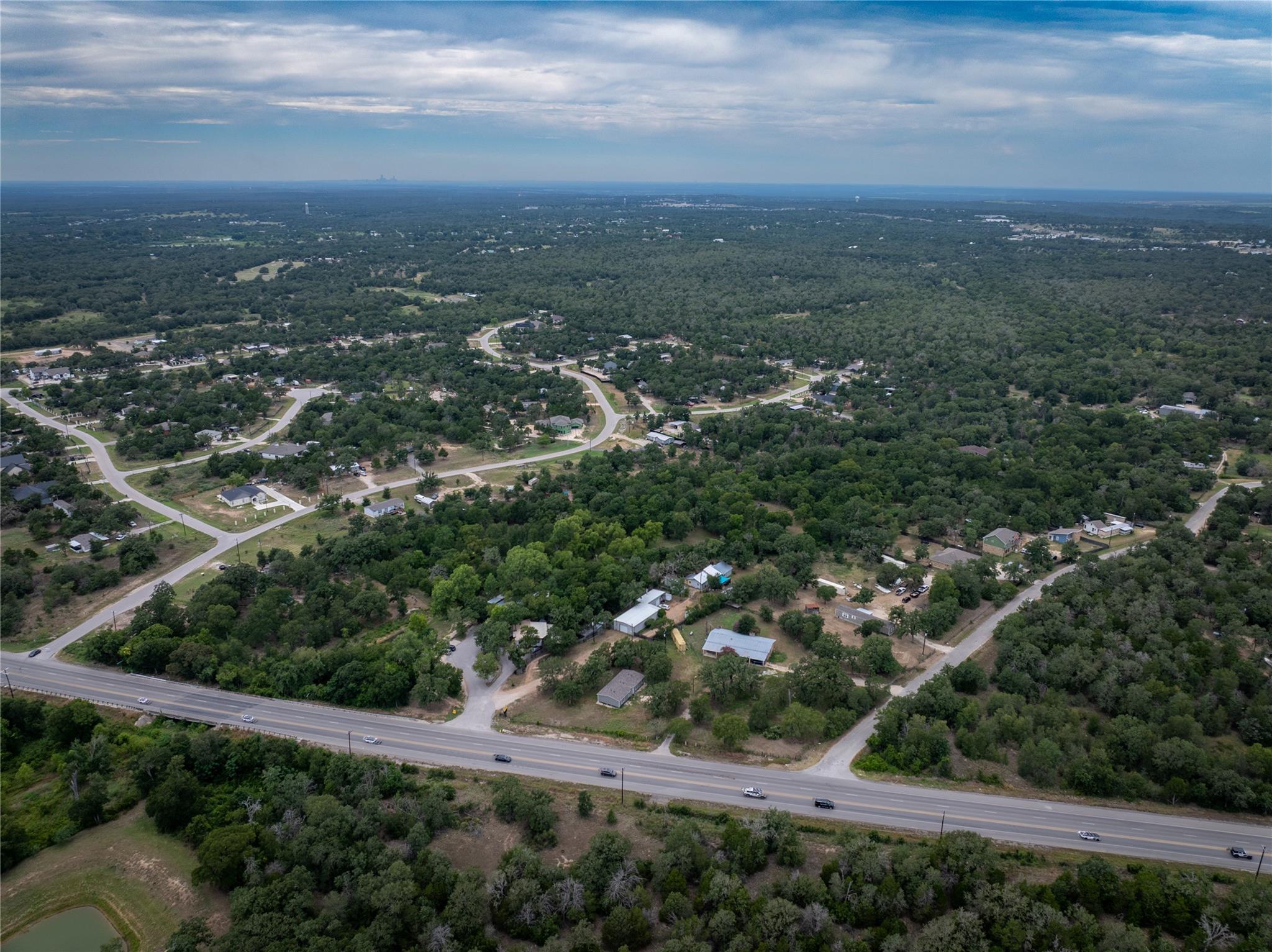 120 Leisure Ln, Cedar Creek, TX 78612