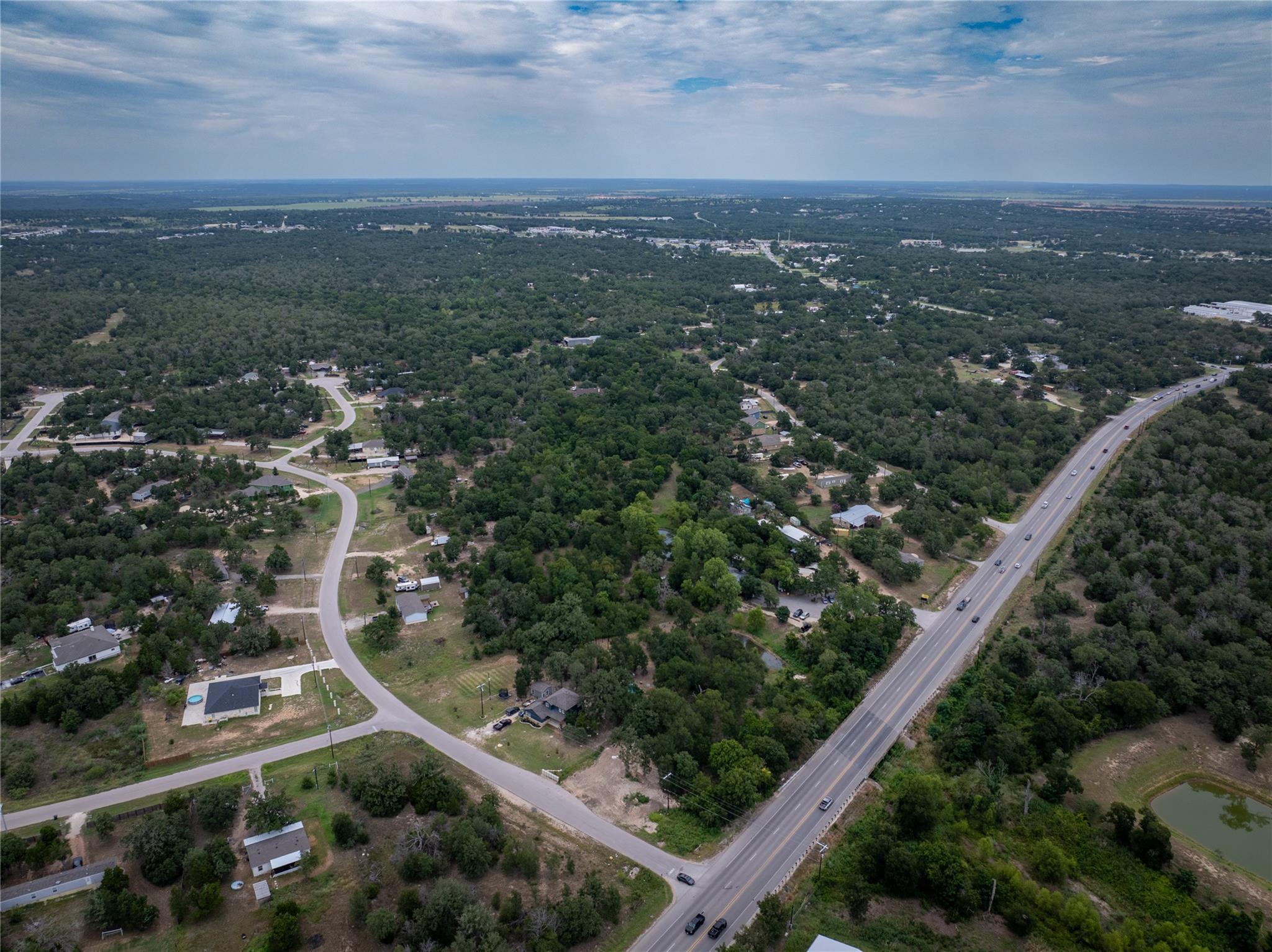 120 Leisure Ln, Cedar Creek, TX 78612