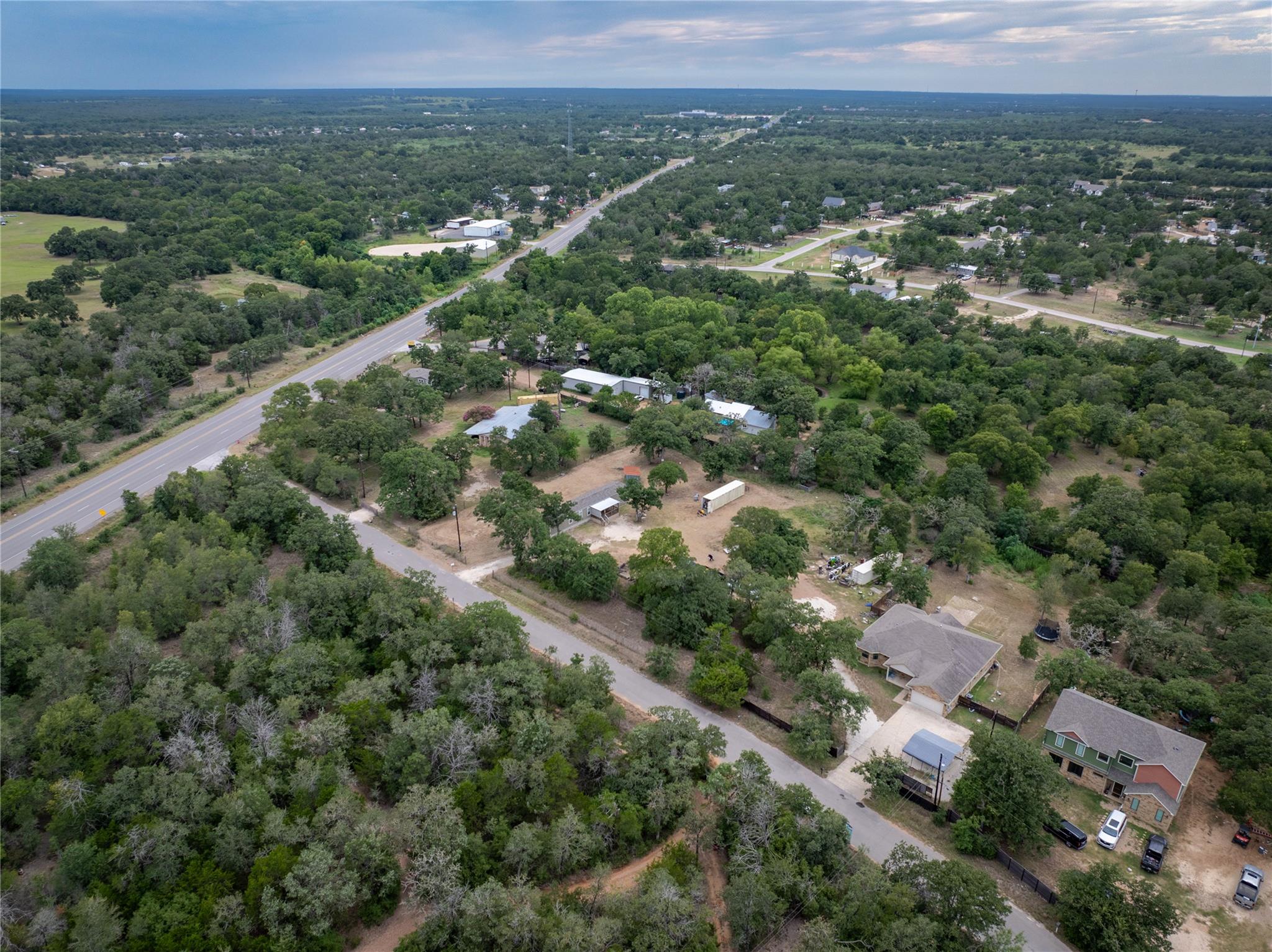 120 Leisure Ln, Cedar Creek, TX 78612