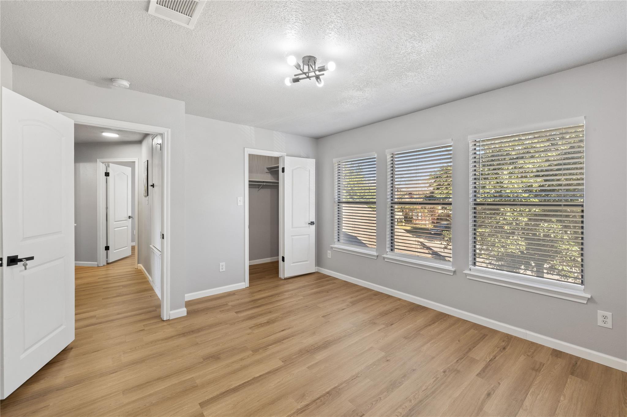 2411 Glen Field Dr, Cedar Park, TX 78613