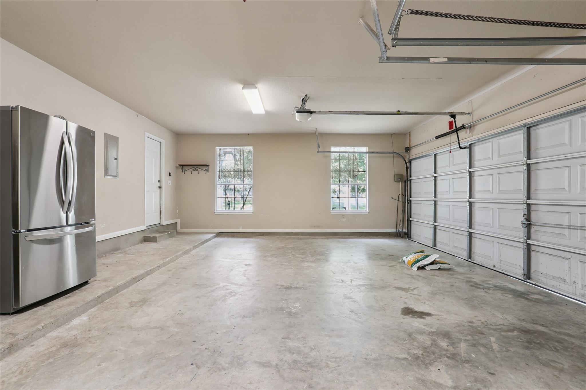 120 Juniper Trl, Elgin, TX 78621