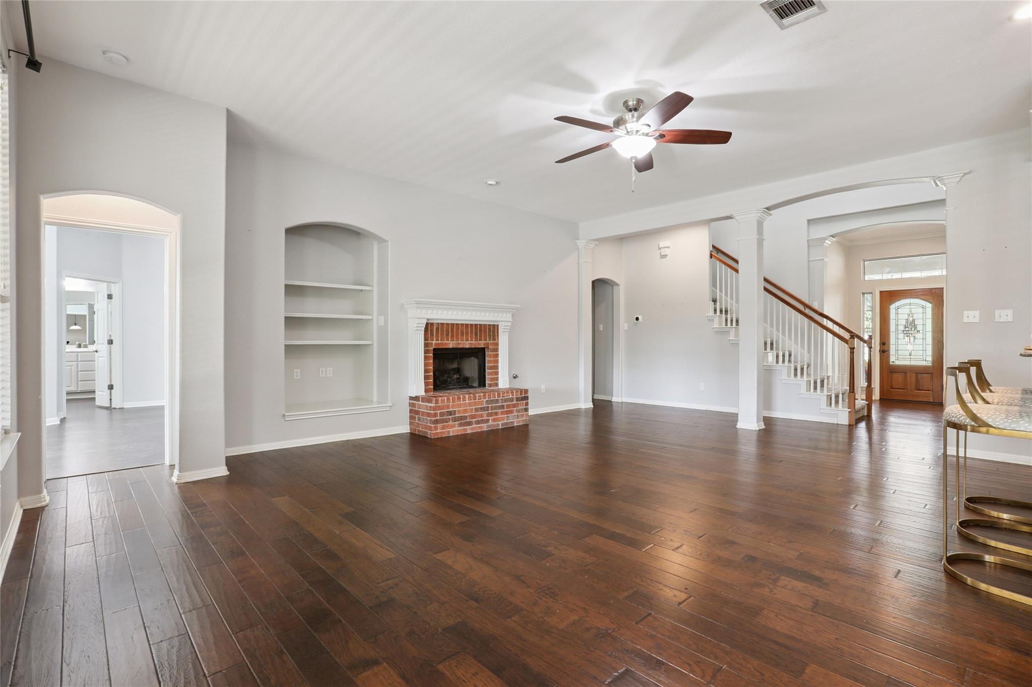 120 Juniper Trl, Elgin, TX 78621