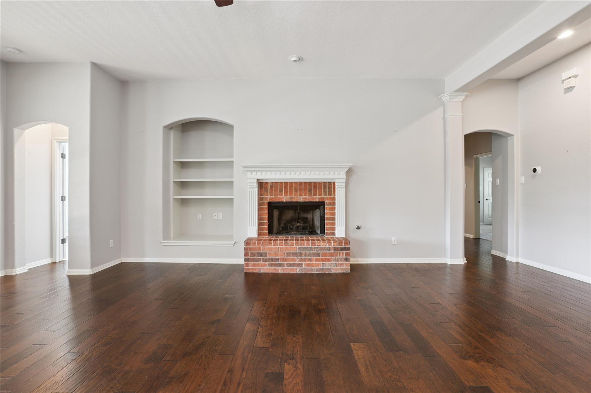 120 Juniper Trl, Elgin, TX 78621