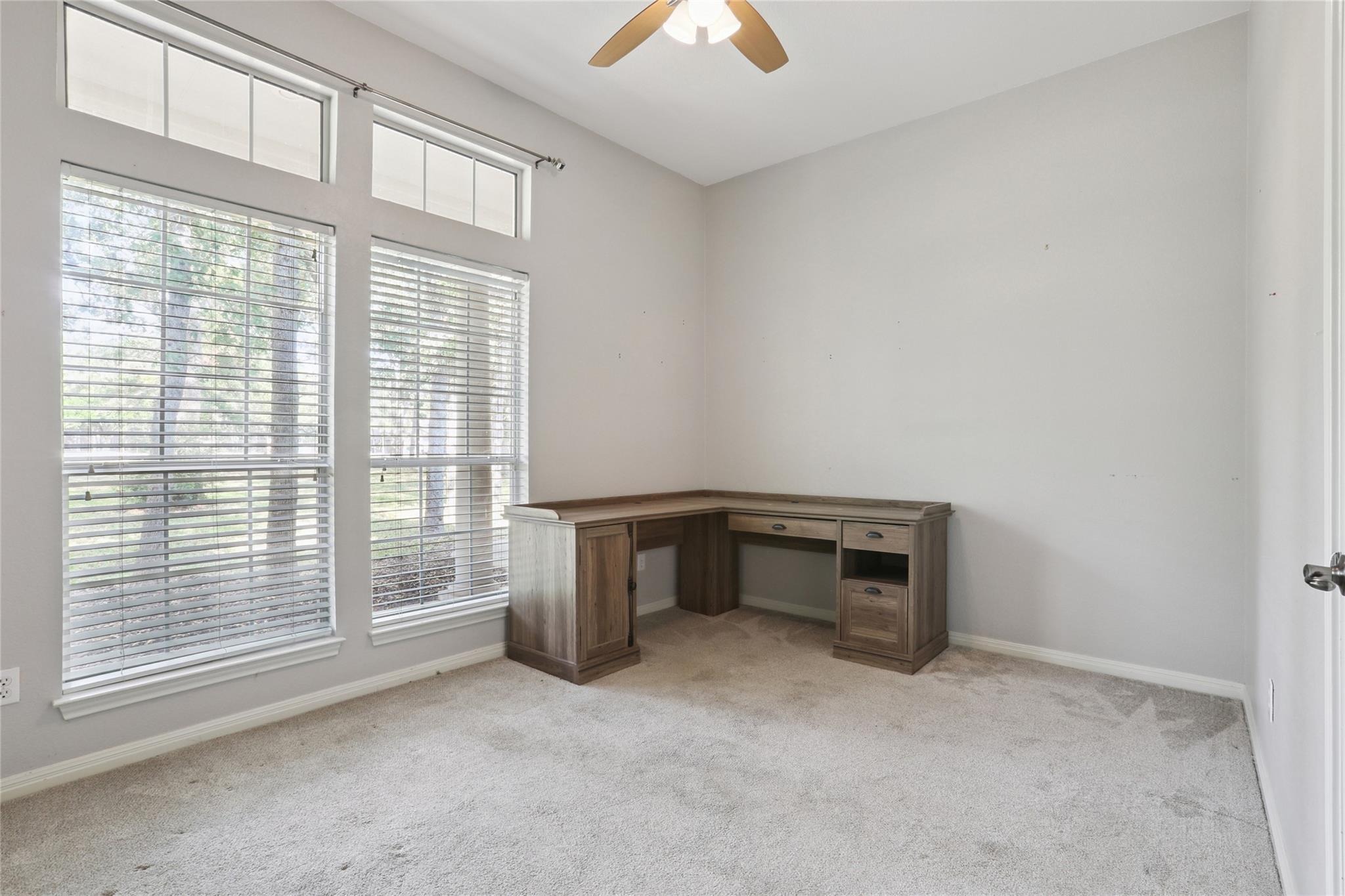 120 Juniper Trl, Elgin, TX 78621