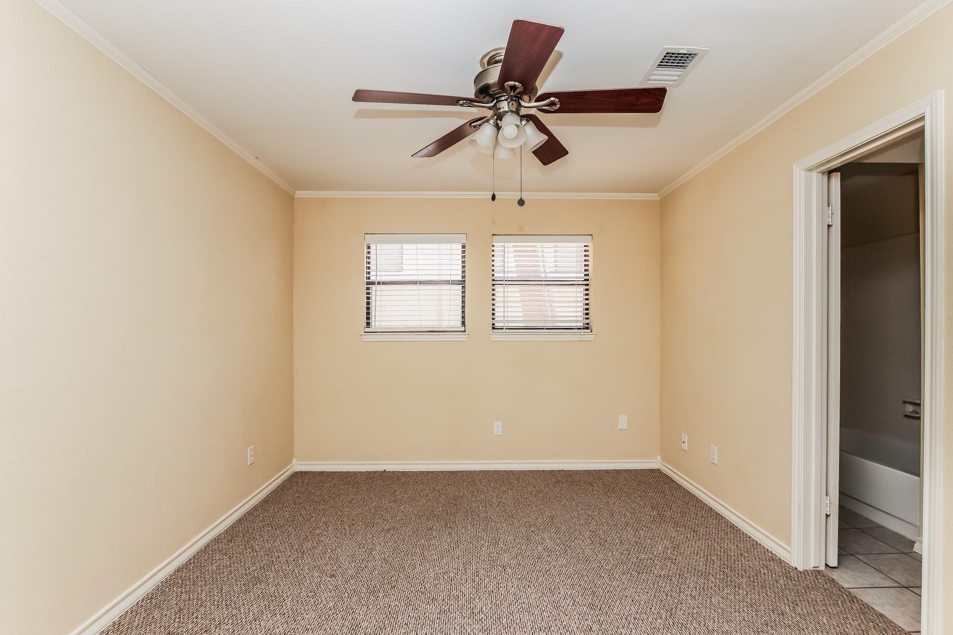 1404 Norwalk Ln # 103, Austin, TX 78703