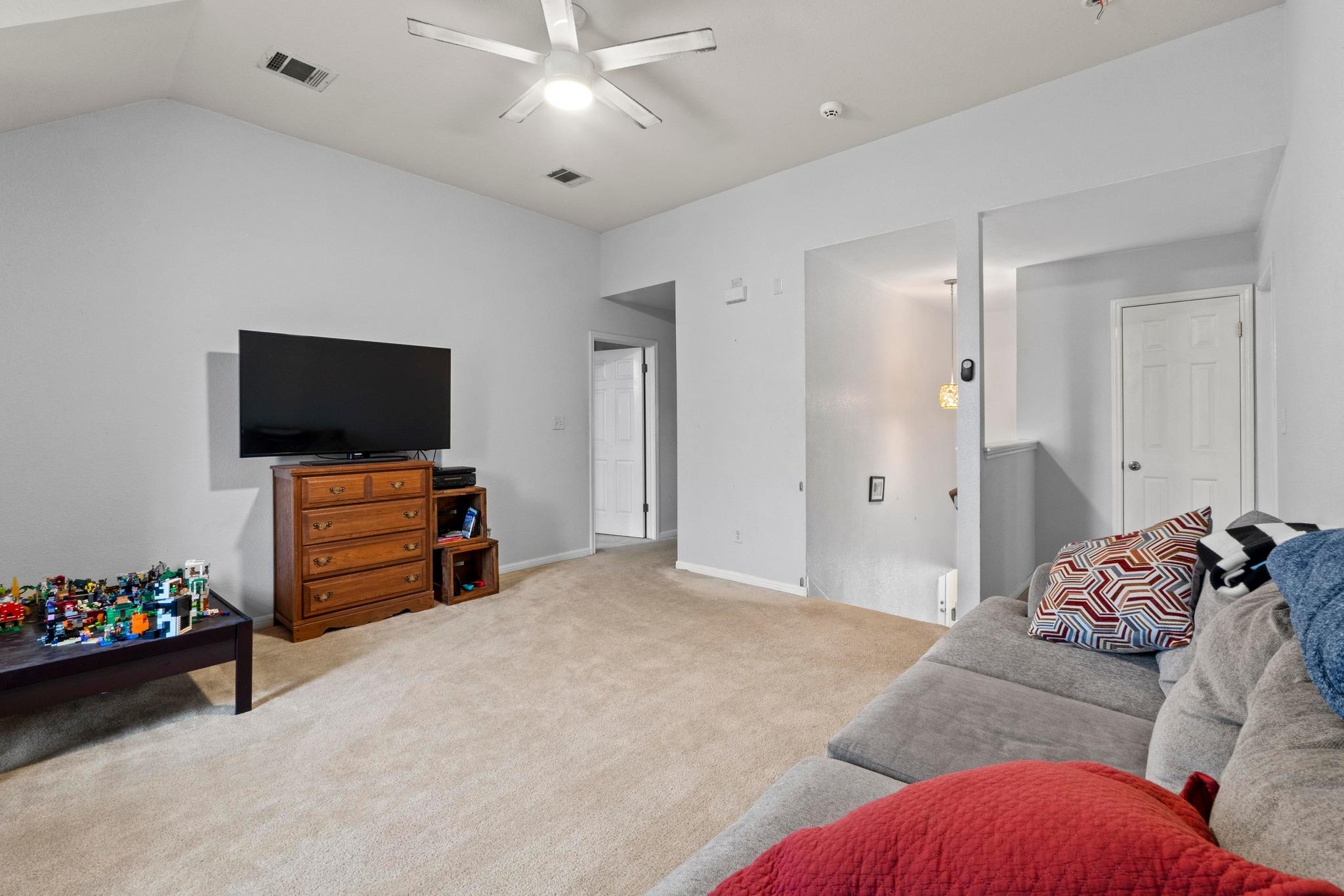 803 Windsor Hill Dr, Pflugerville, TX 78660