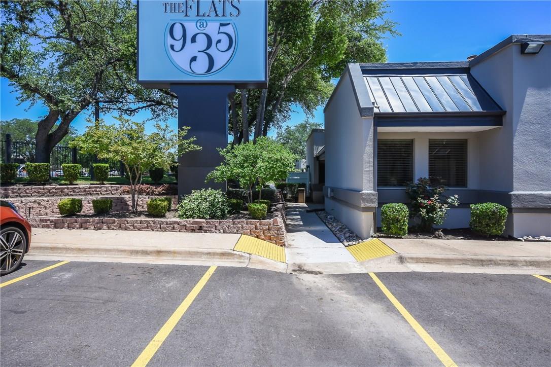 935 La Posada Dr # 142, Austin, TX 78752