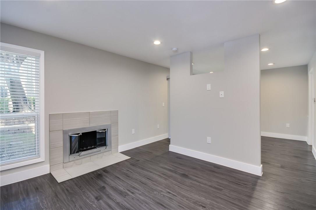 935 La Posada Dr # 142, Austin, TX 78752