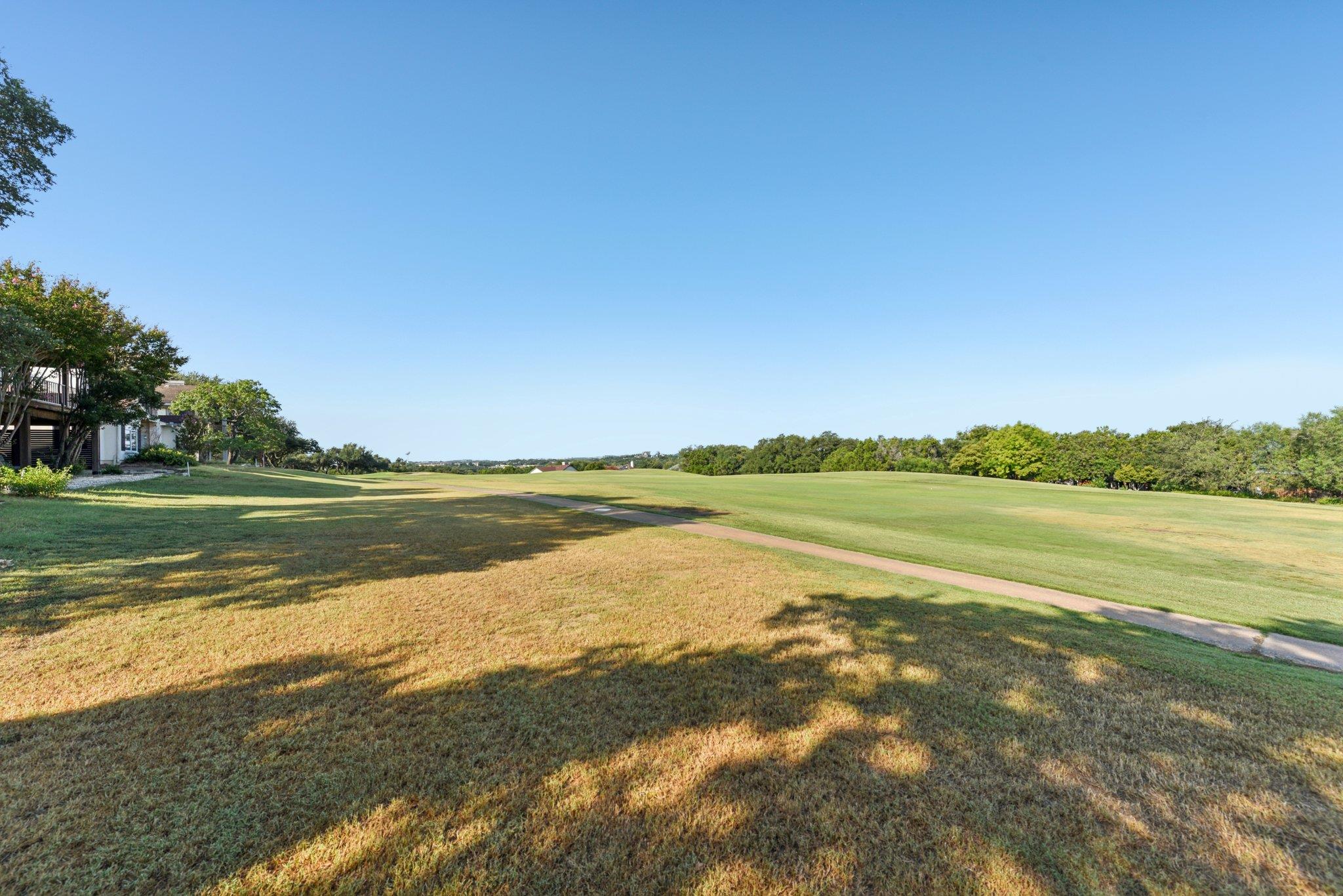 319 Hazeltine Dr, Lakeway, TX 78734