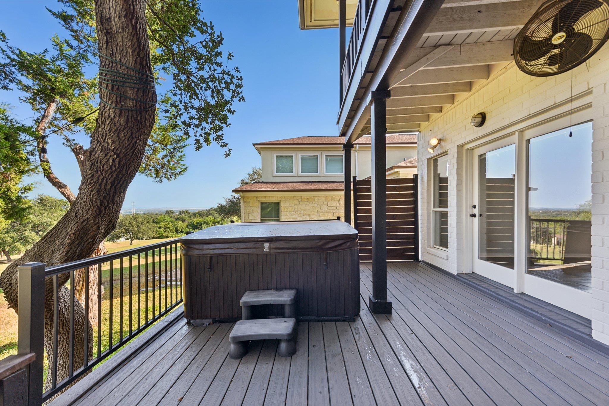 319 Hazeltine Dr, Lakeway, TX 78734