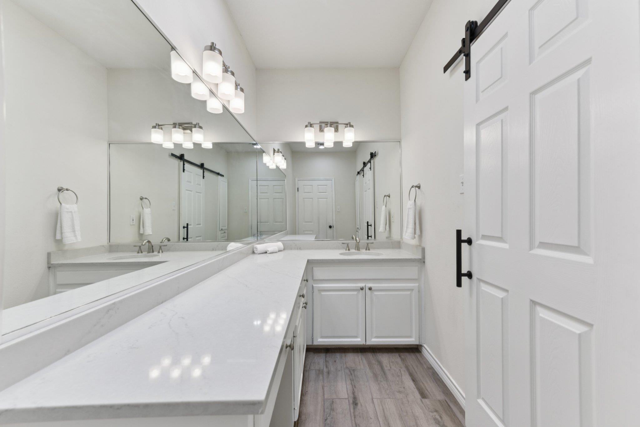 319 Hazeltine Dr, Lakeway, TX 78734