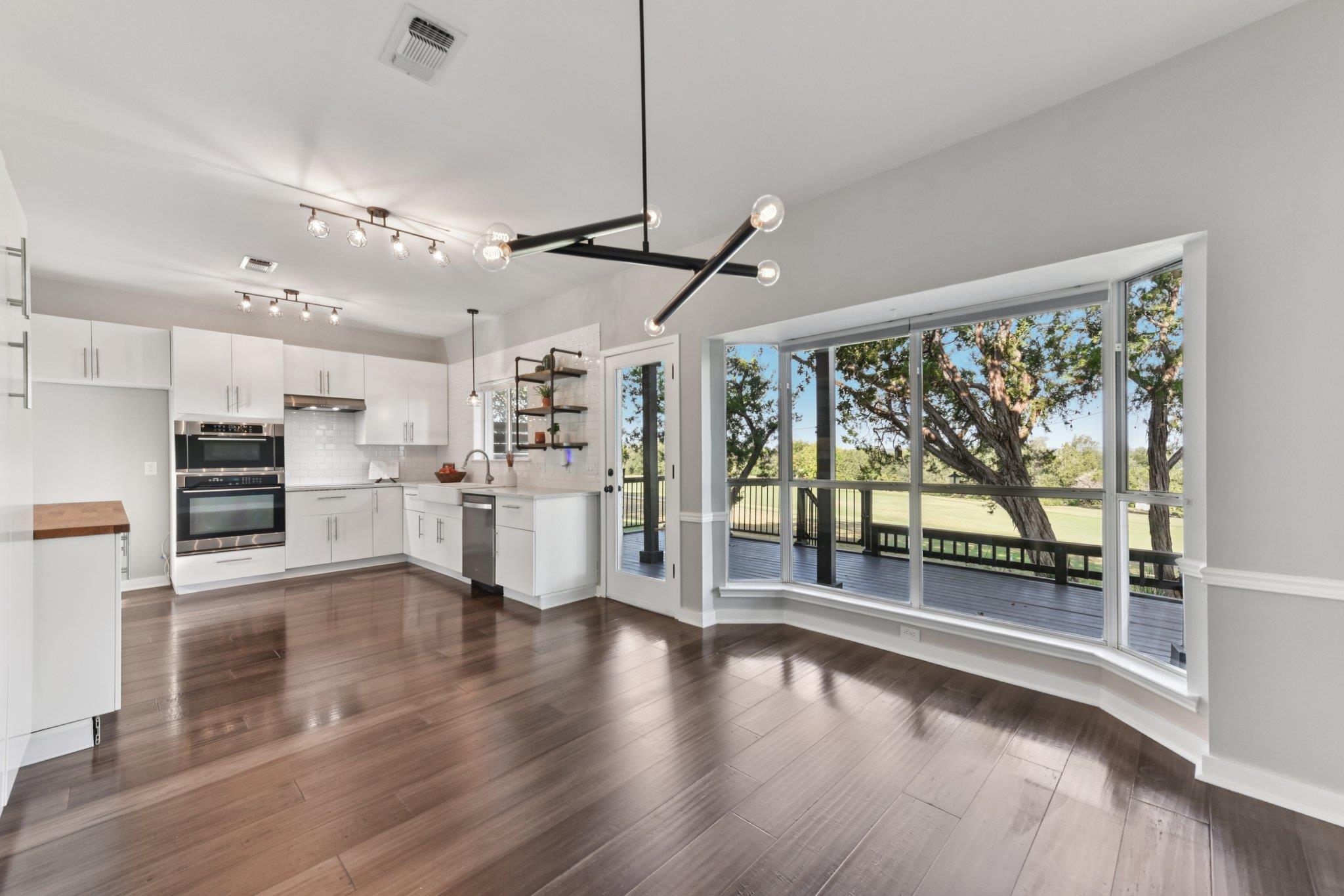 319 Hazeltine Dr, Lakeway, TX 78734