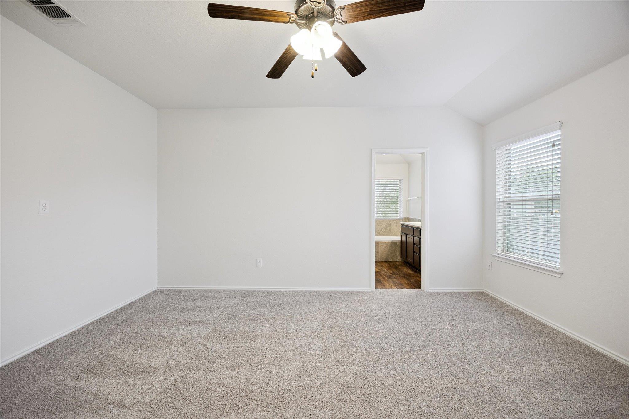 347 Noddy Rd, Buda, TX 78610