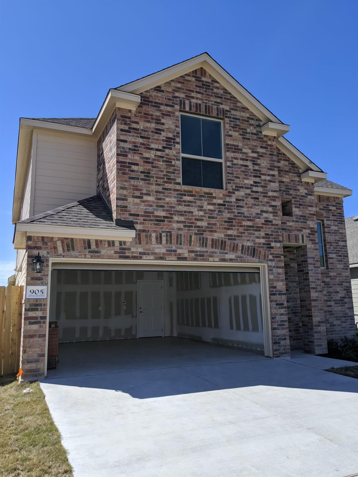 905 Durness Dr, Pflugerville, TX 78660
