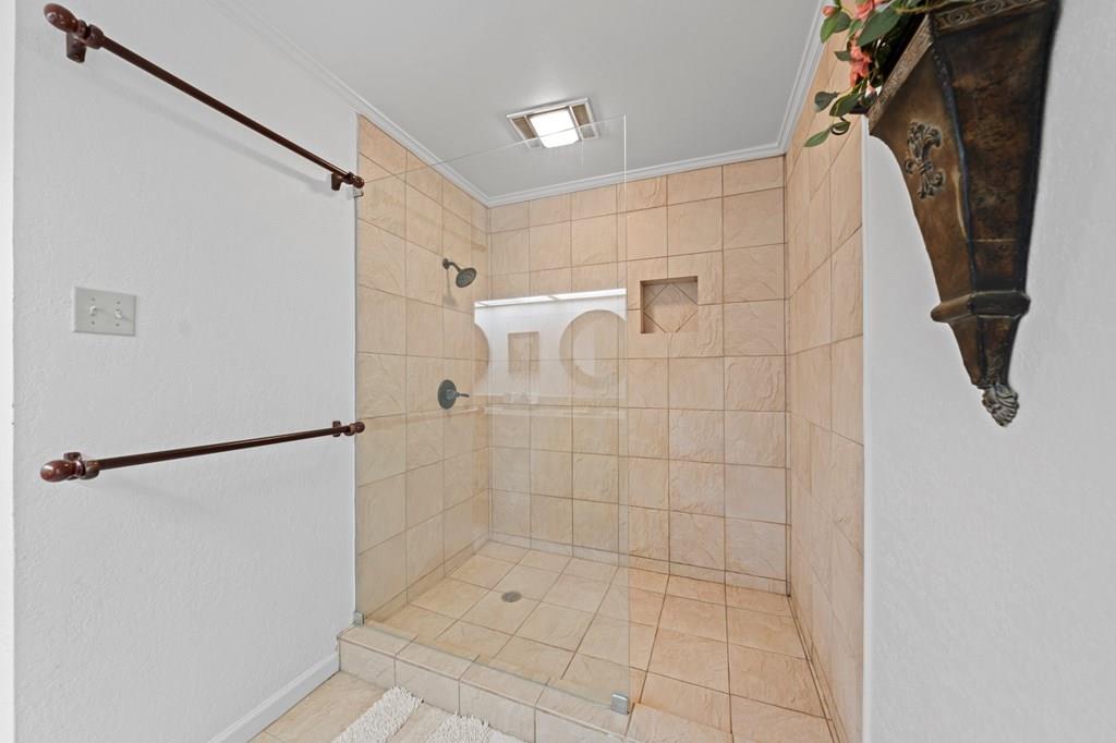 113 Indian Bluff Dr, Kerrville, TX 78028