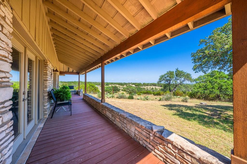 113 Indian Bluff Dr, Kerrville, TX 78028