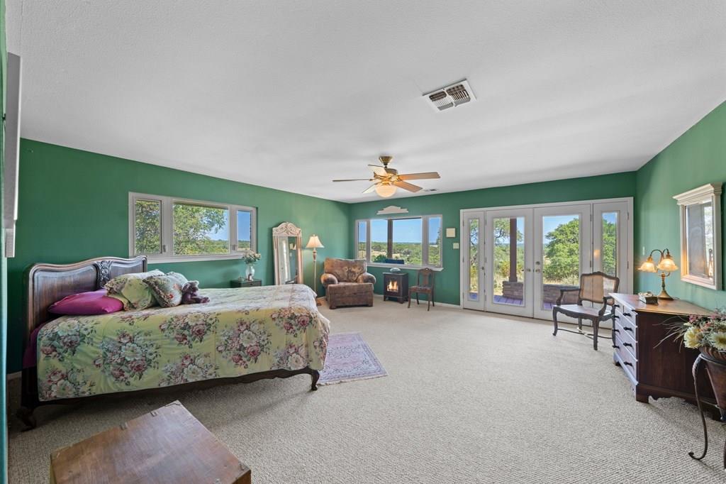 113 Indian Bluff Dr, Kerrville, TX 78028