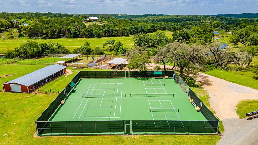 113 Indian Bluff Dr, Kerrville, TX 78028