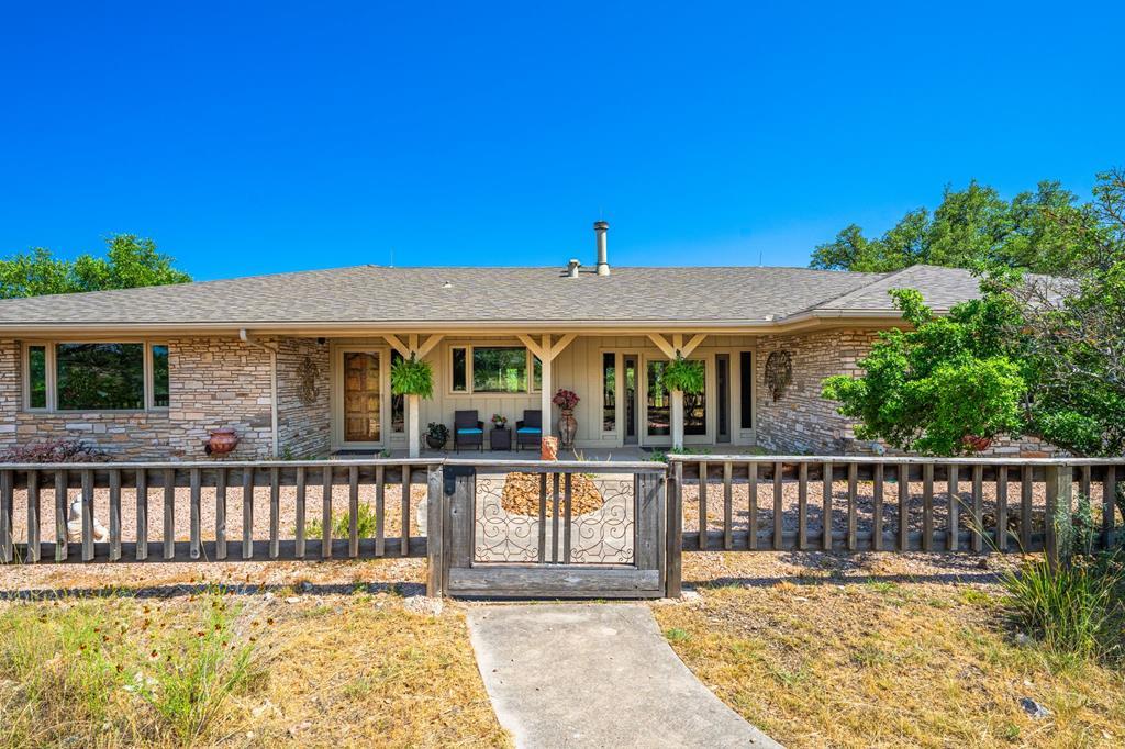 113 Indian Bluff Dr, Kerrville, TX 78028