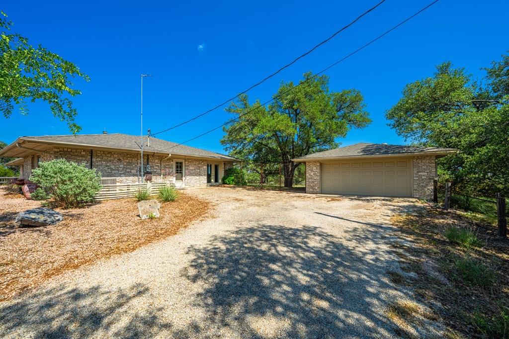 113 Indian Bluff Dr, Kerrville, TX 78028