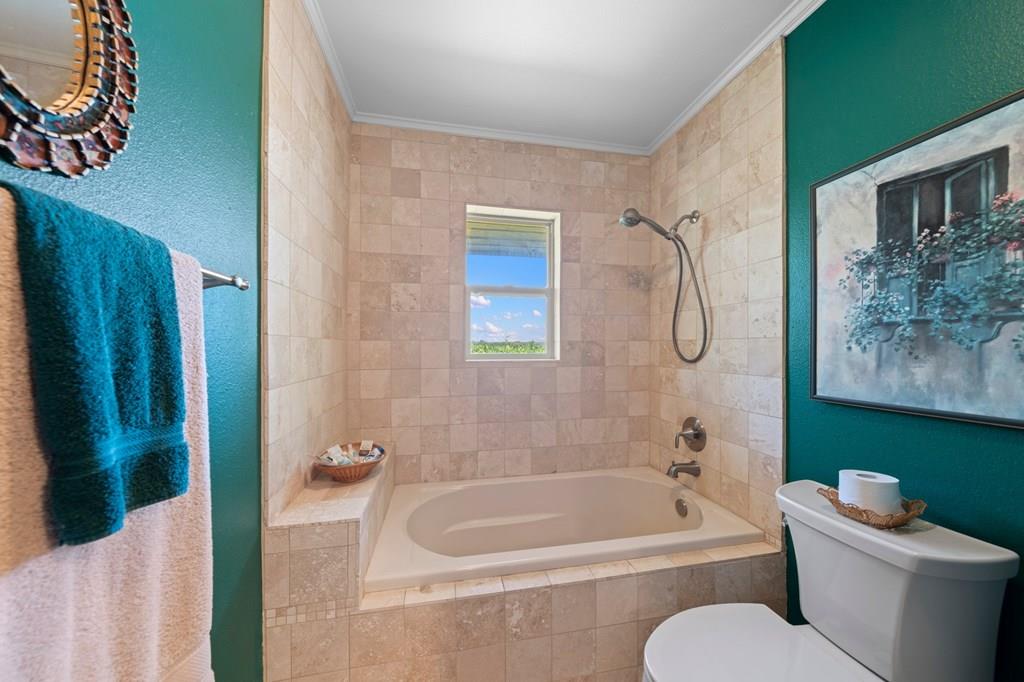 113 Indian Bluff Dr, Kerrville, TX 78028