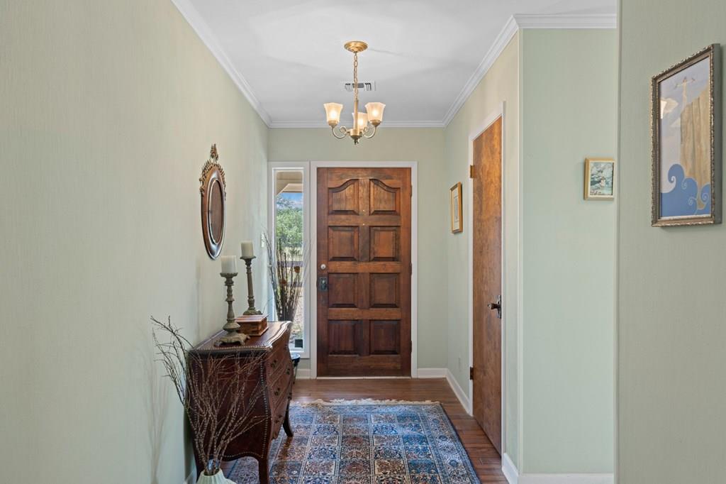 113 Indian Bluff Dr, Kerrville, TX 78028