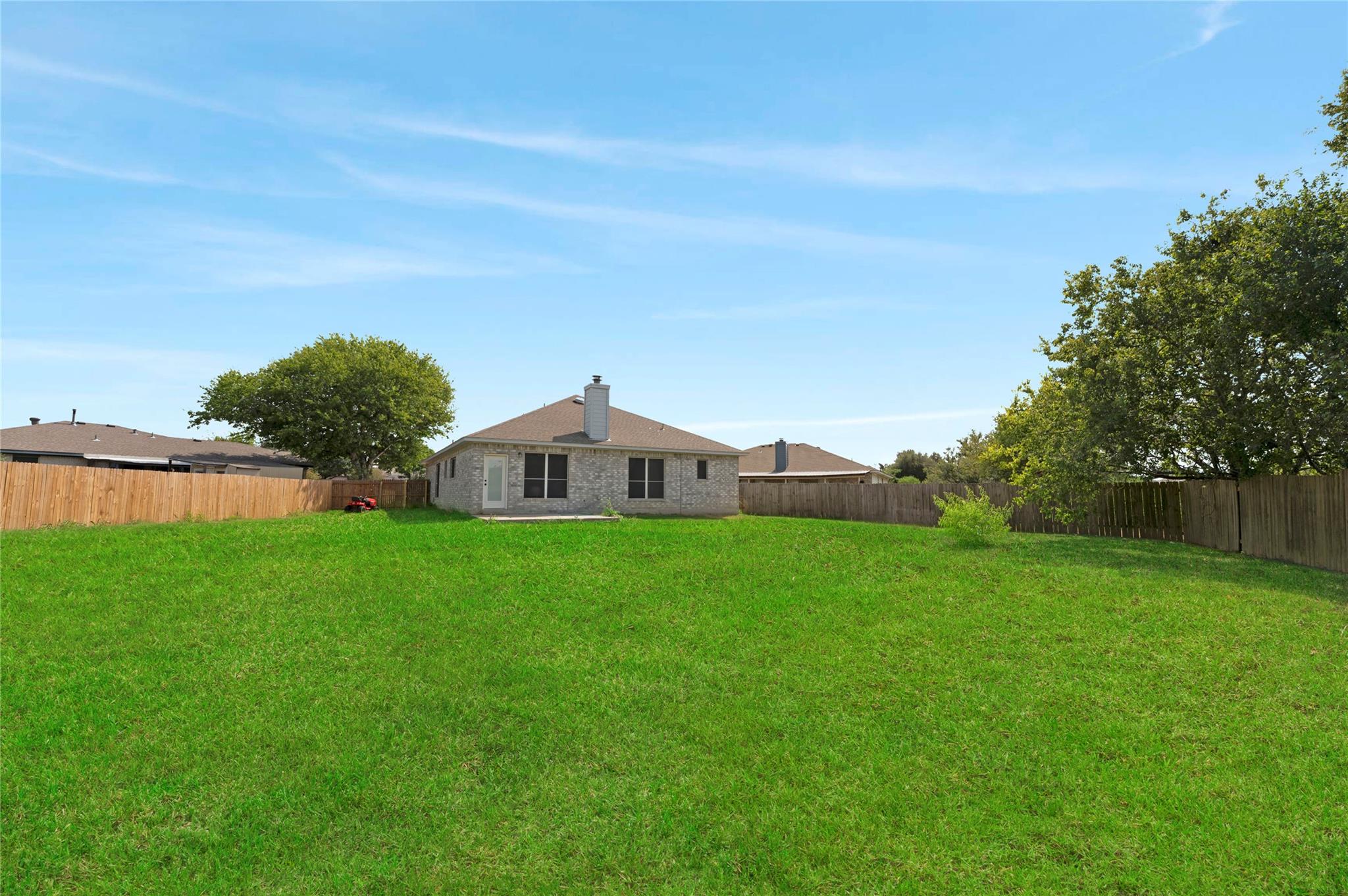 136 Shenandoah Trl, Elgin, TX 78621