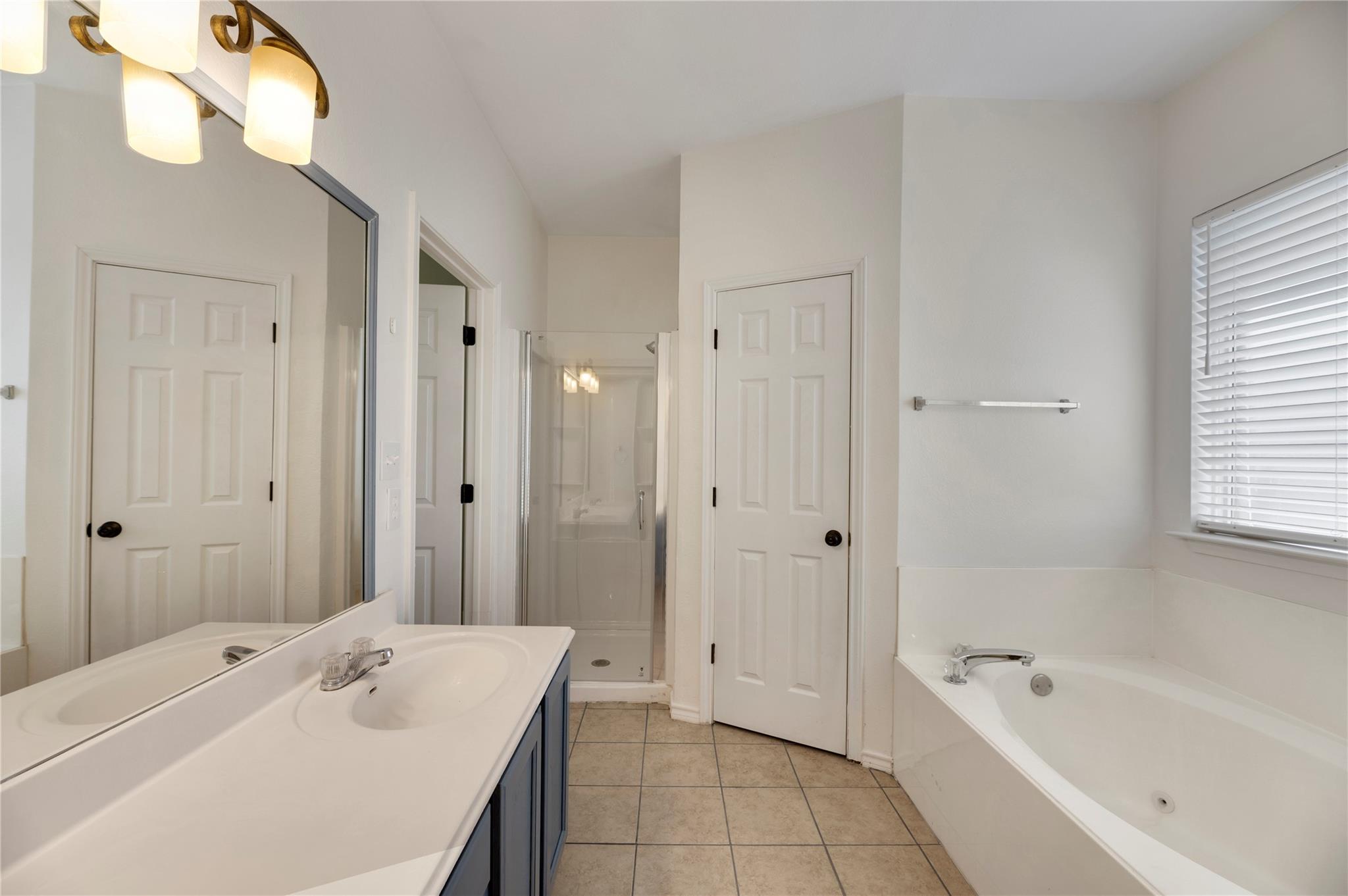 136 Shenandoah Trl, Elgin, TX 78621